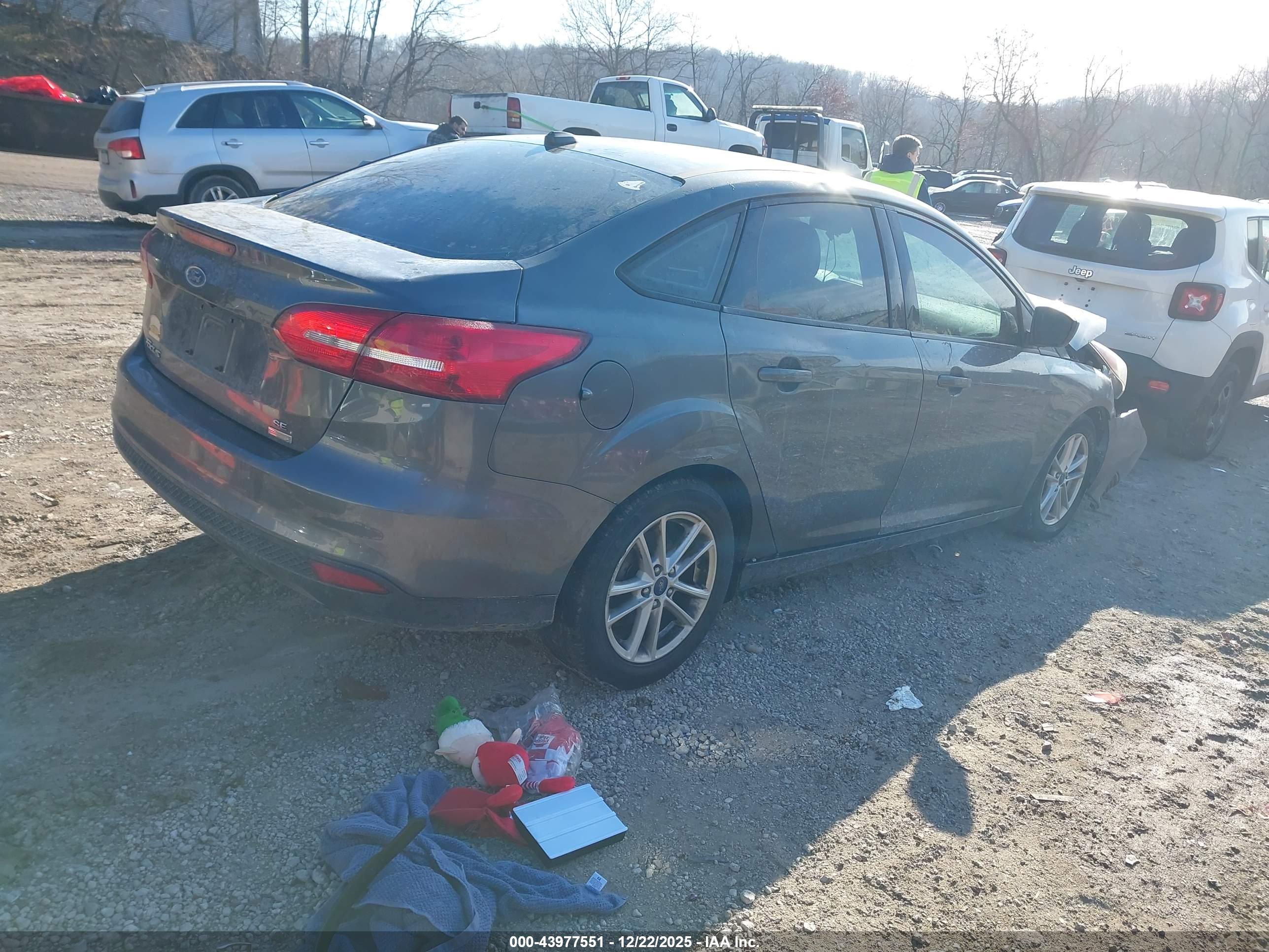FORD FOCUS image 4