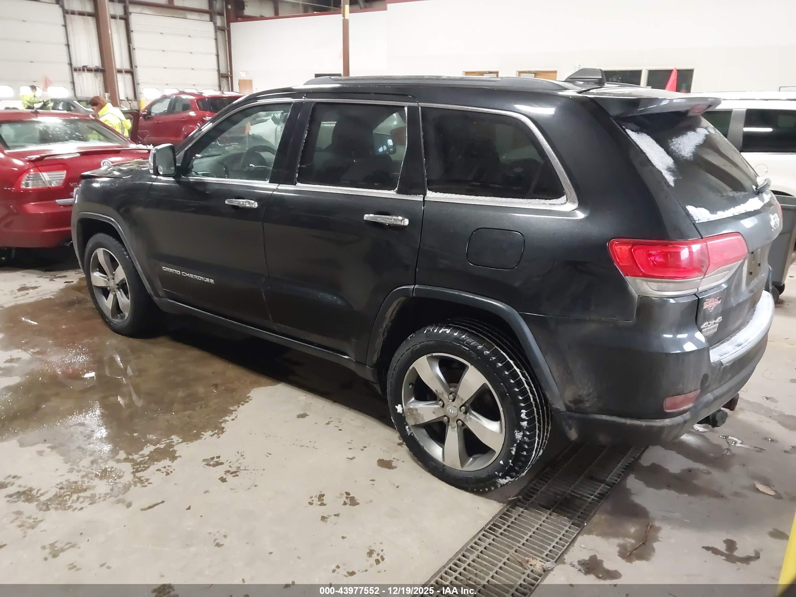 JEEP GRAND image 3