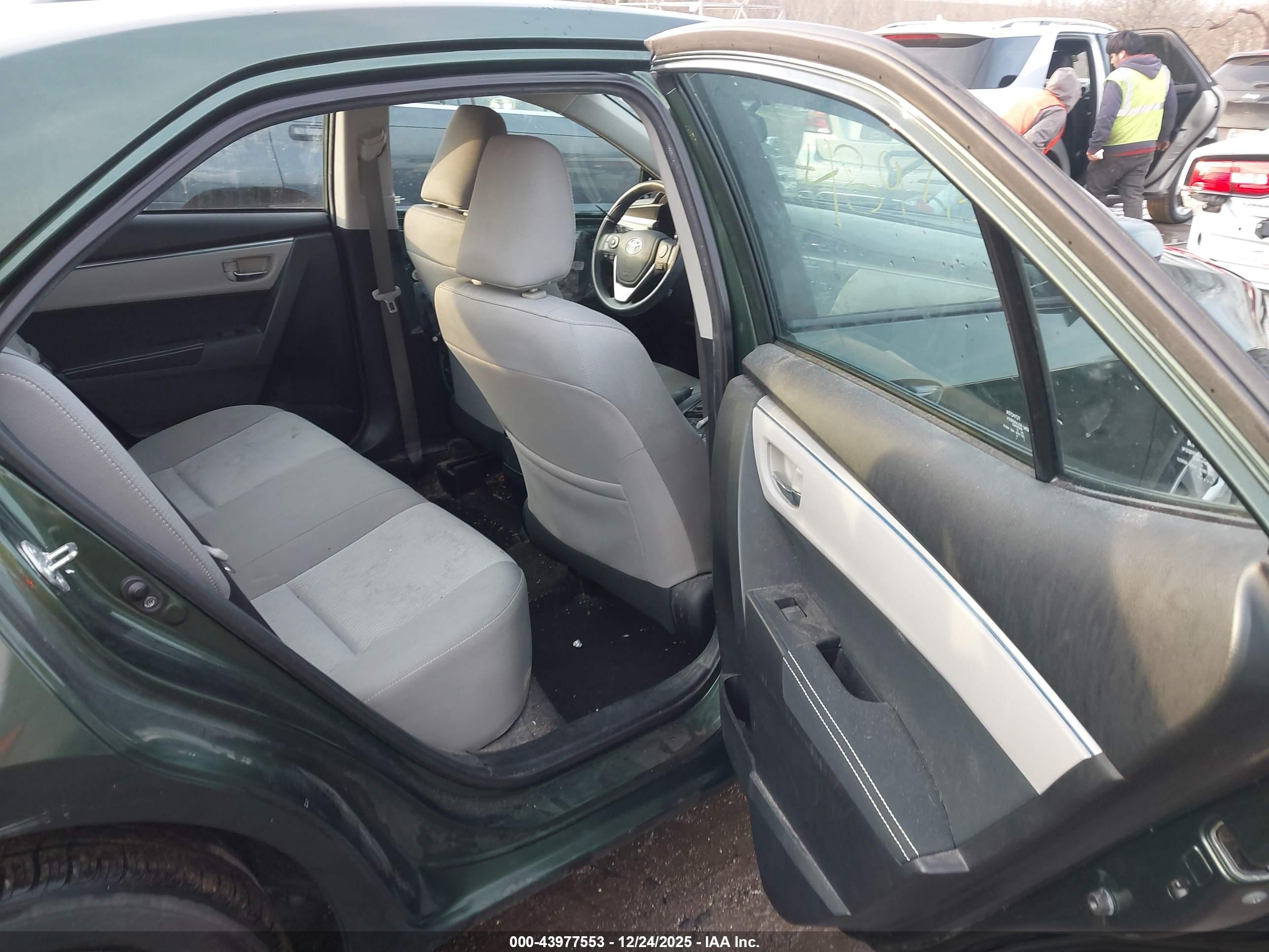 TOYOTA COROLLA image 8