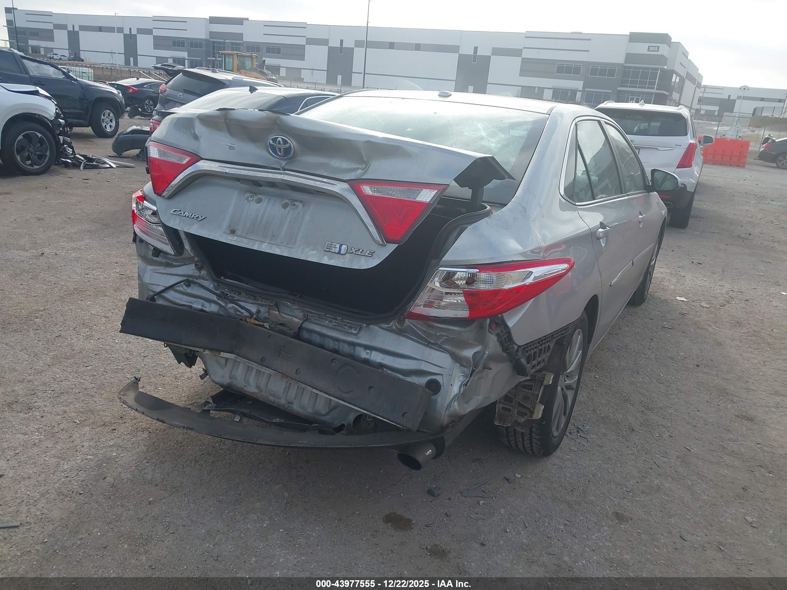 TOYOTA CAMRY image 4