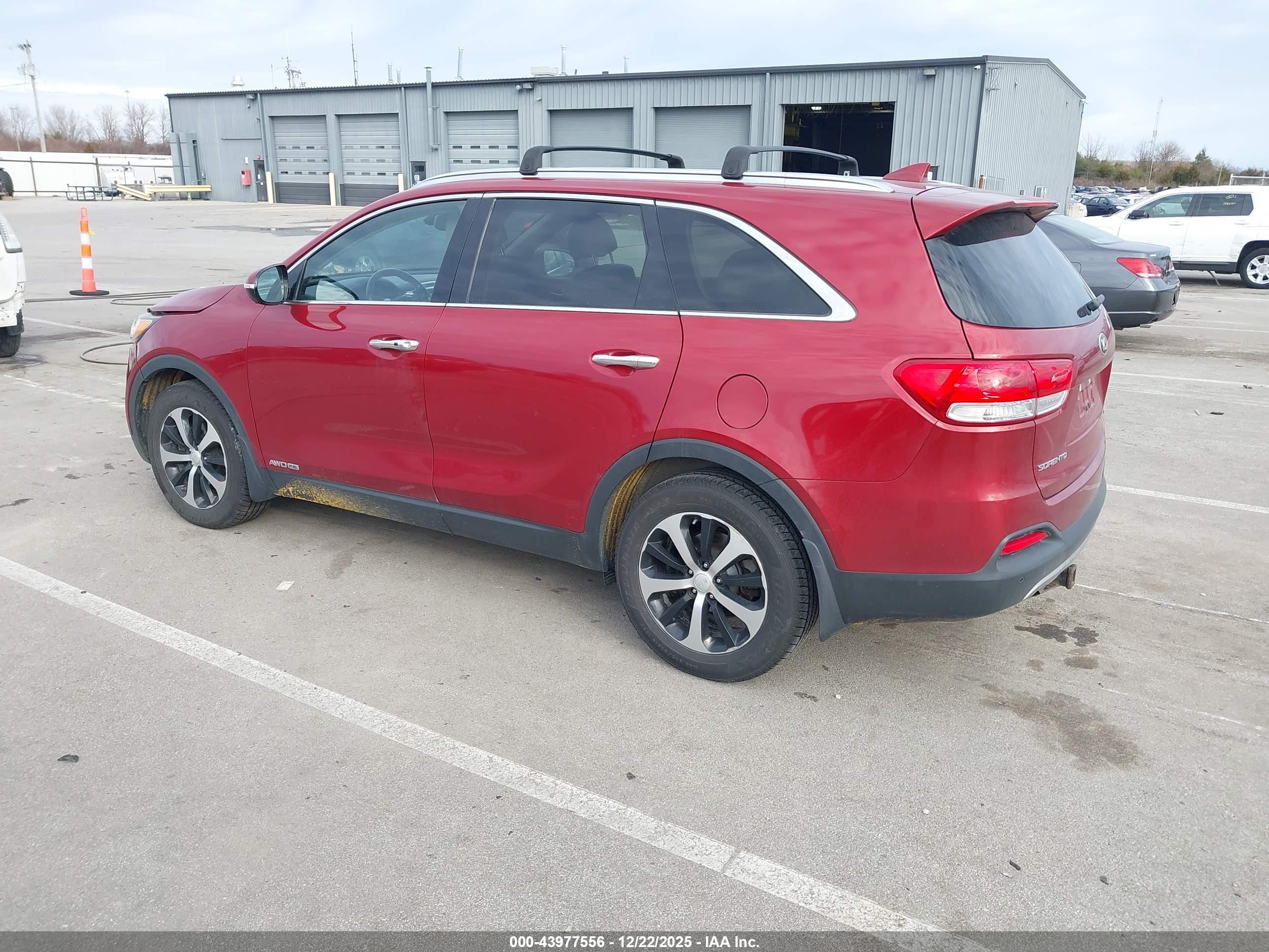 KIA SORENTO image 3