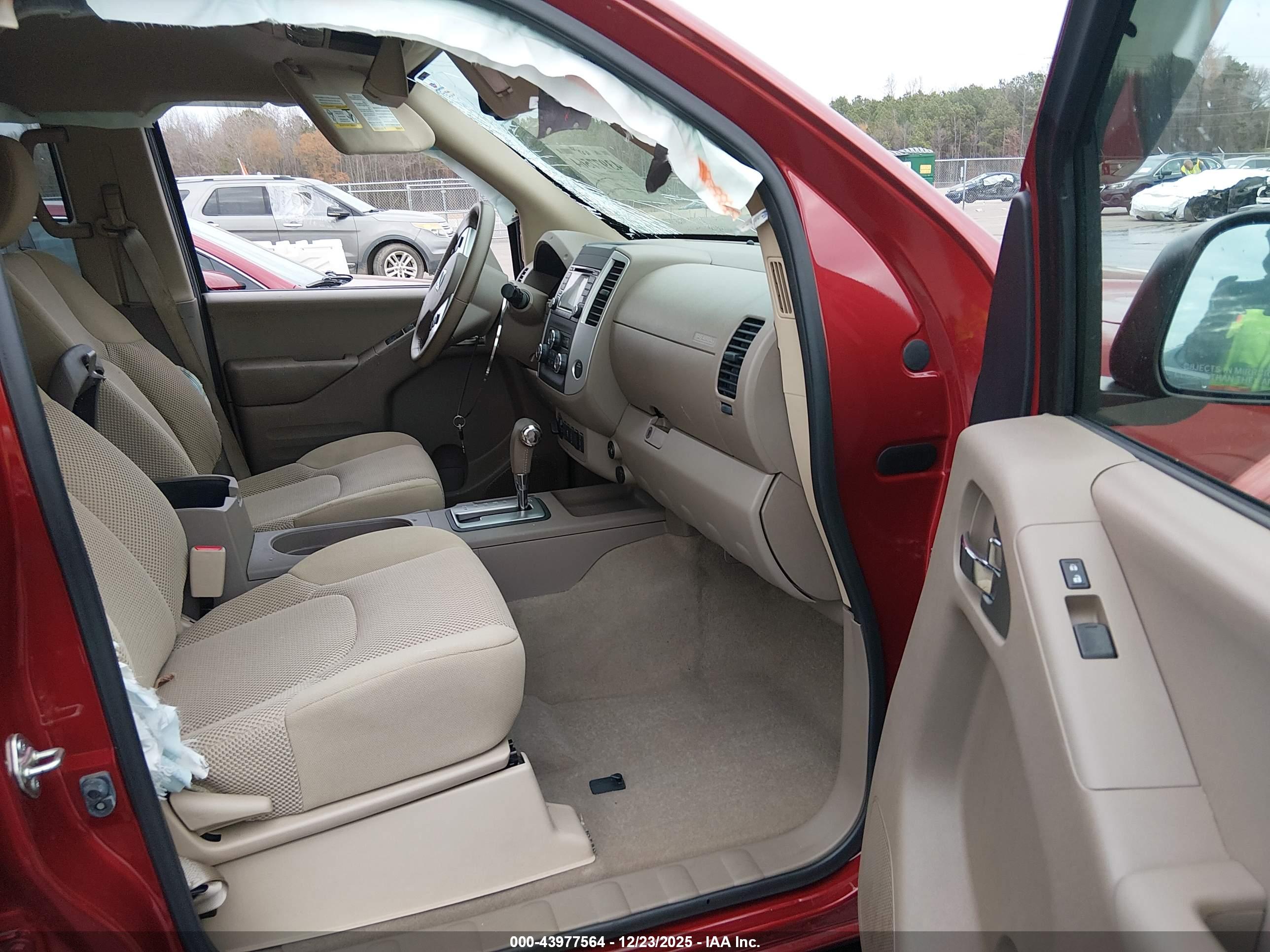 NISSAN FRONTIER image 5