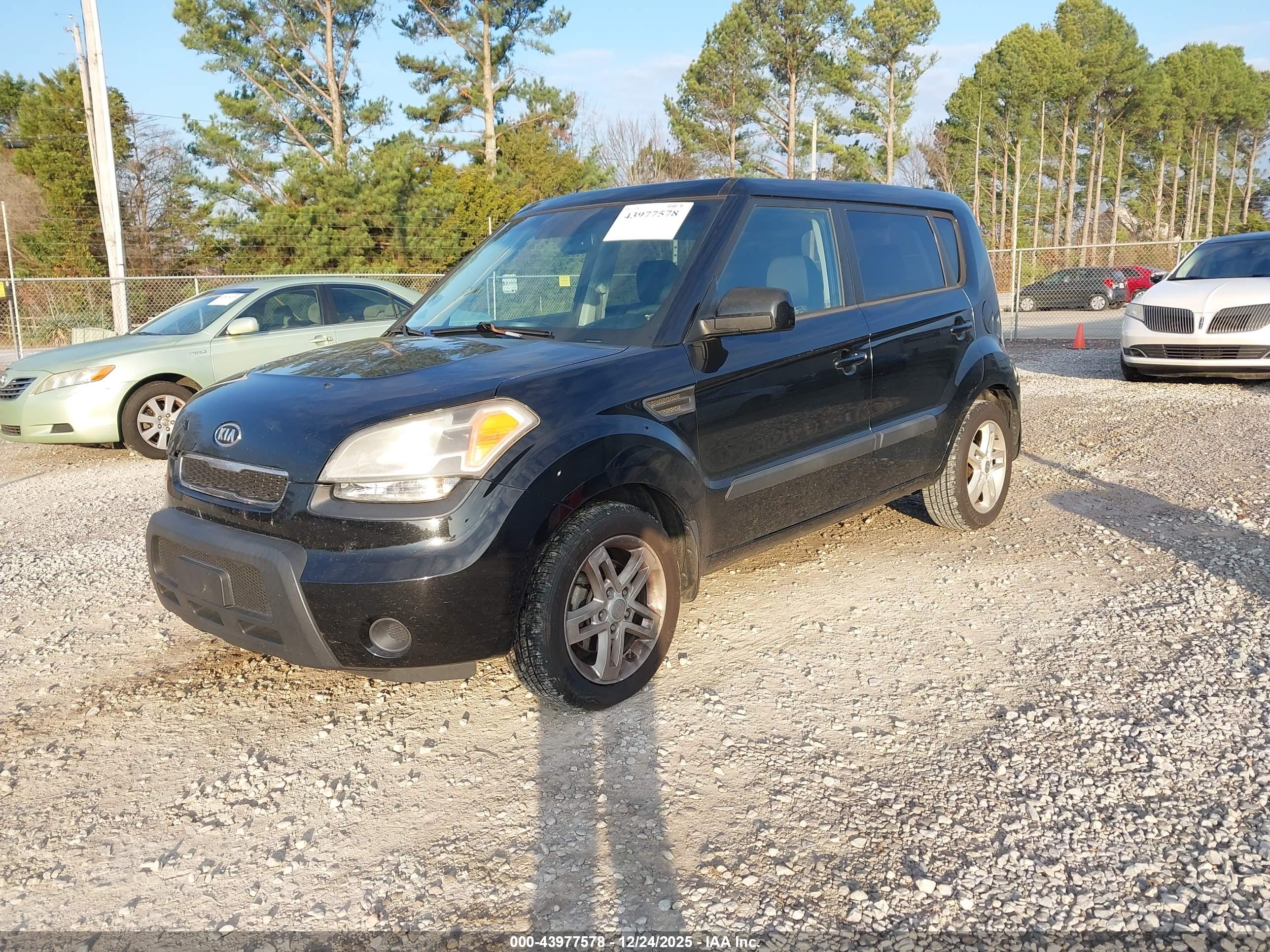 KIA SOUL image 2