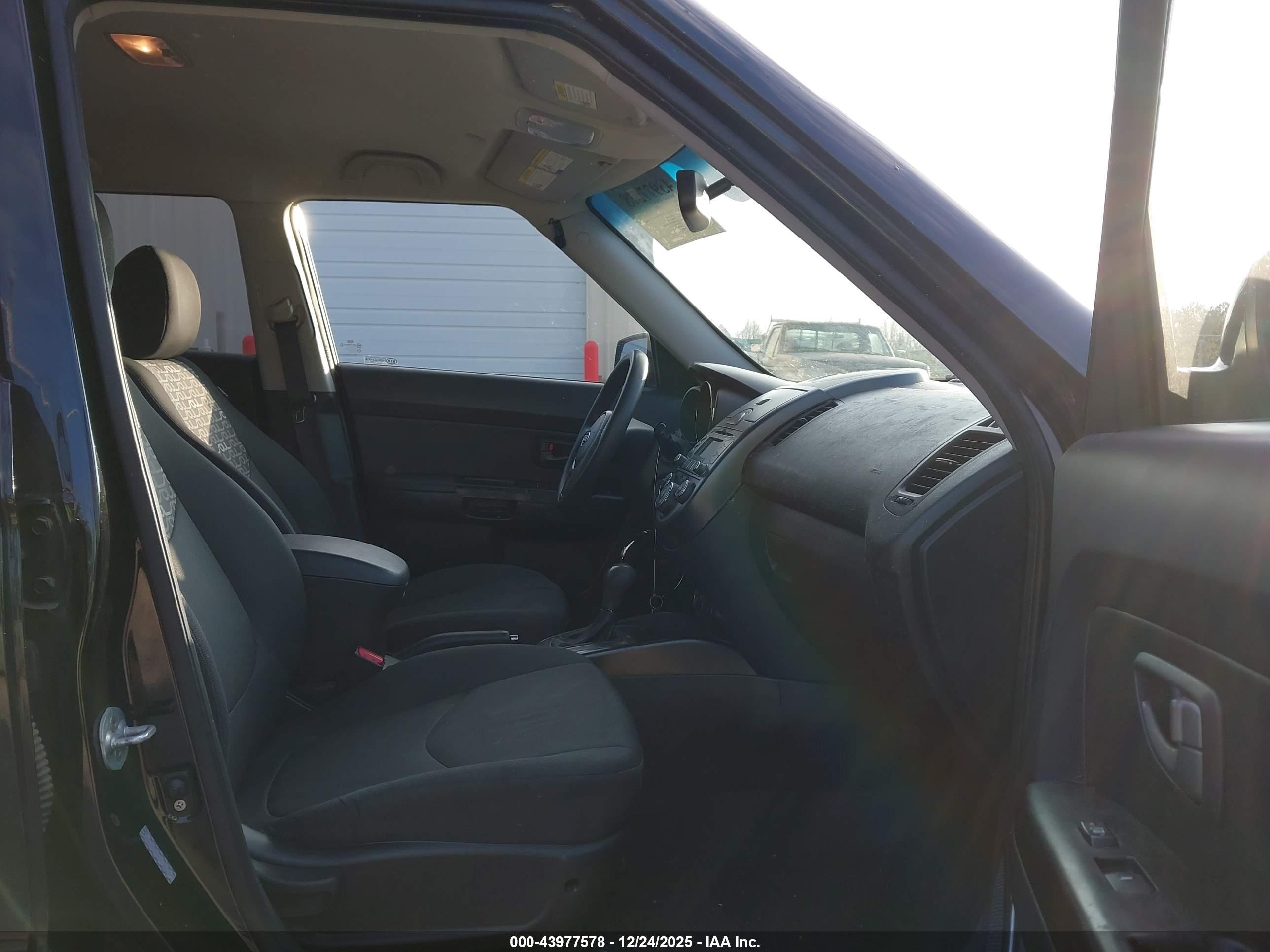 KIA SOUL image 5