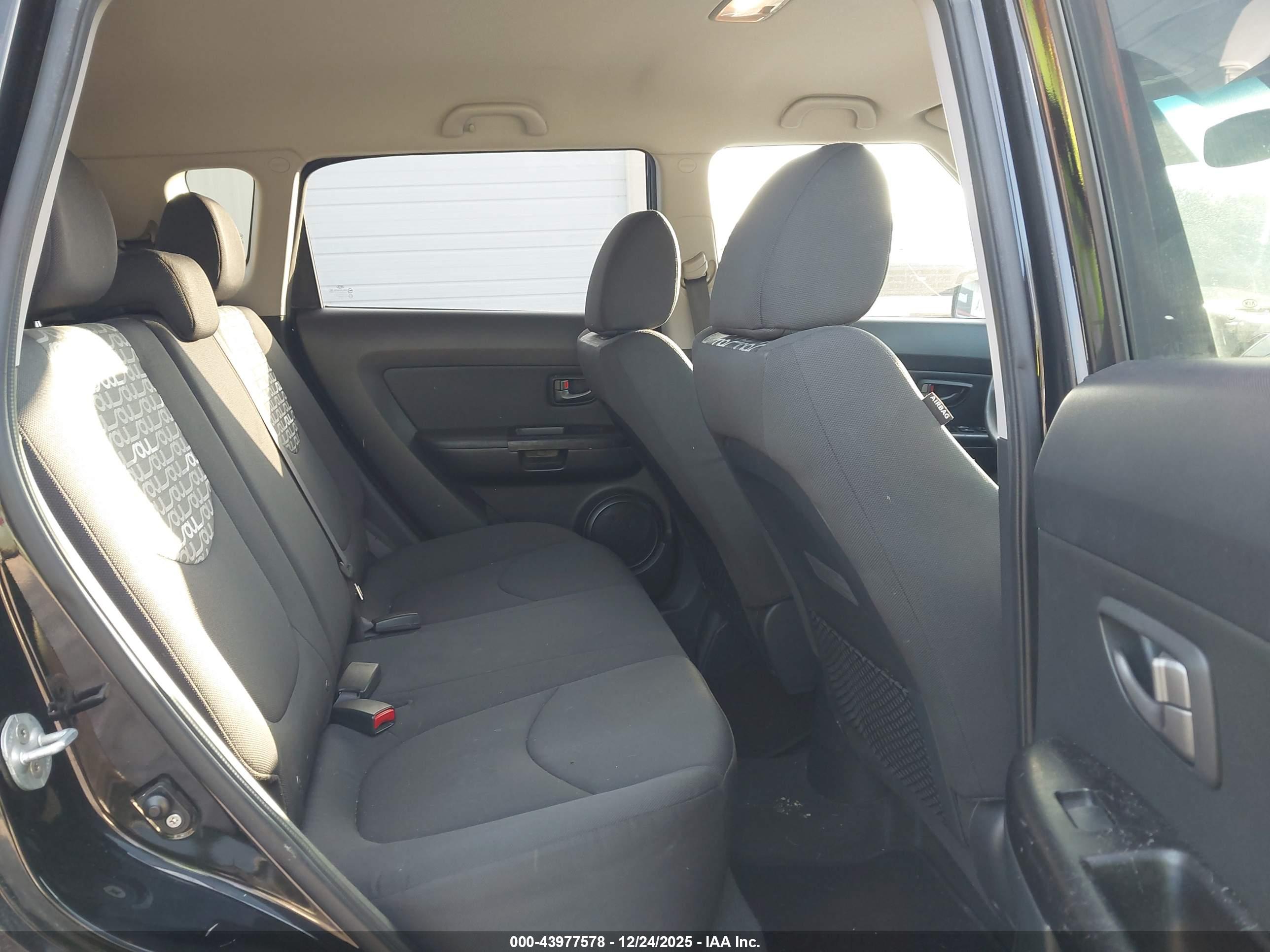 KIA SOUL image 8