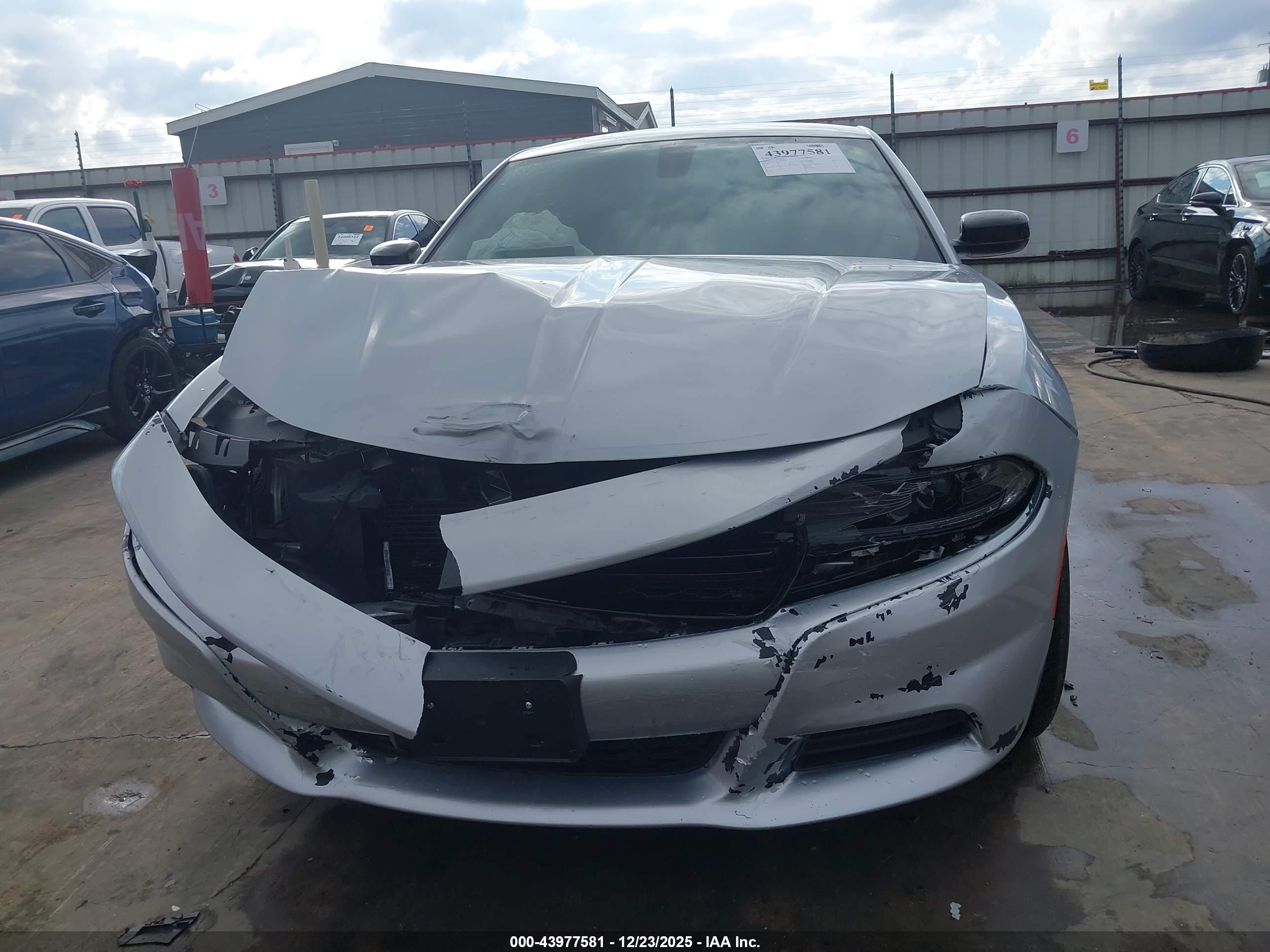 DODGE CHARGER image 6