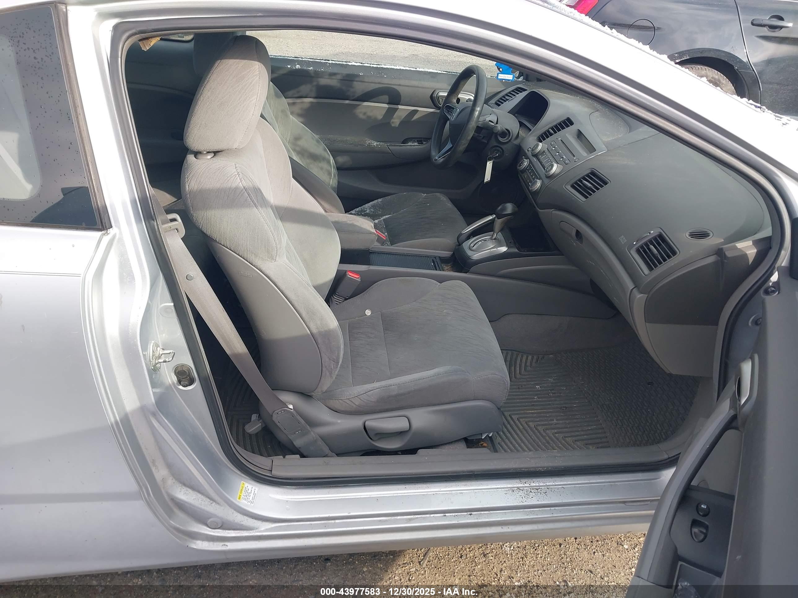 HONDA CIVIC image 5
