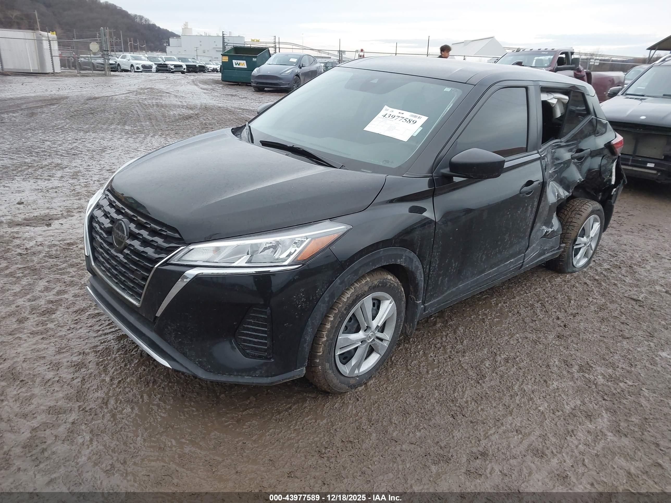 NISSAN KICKS image 2