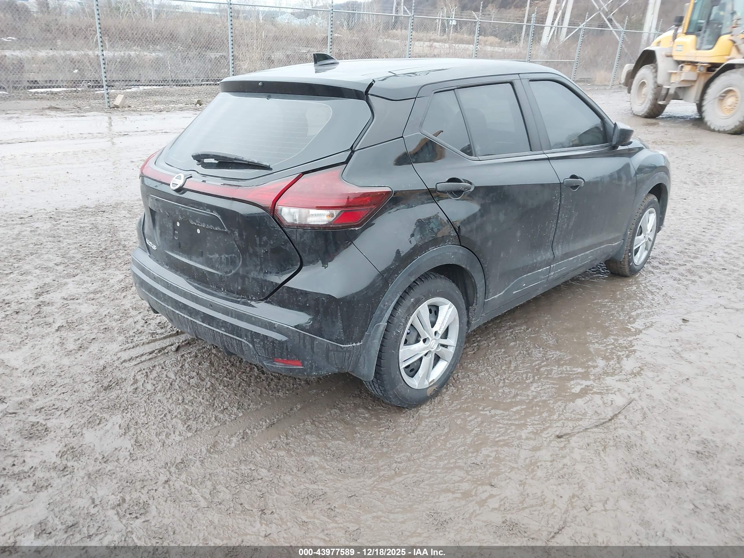 NISSAN KICKS image 4