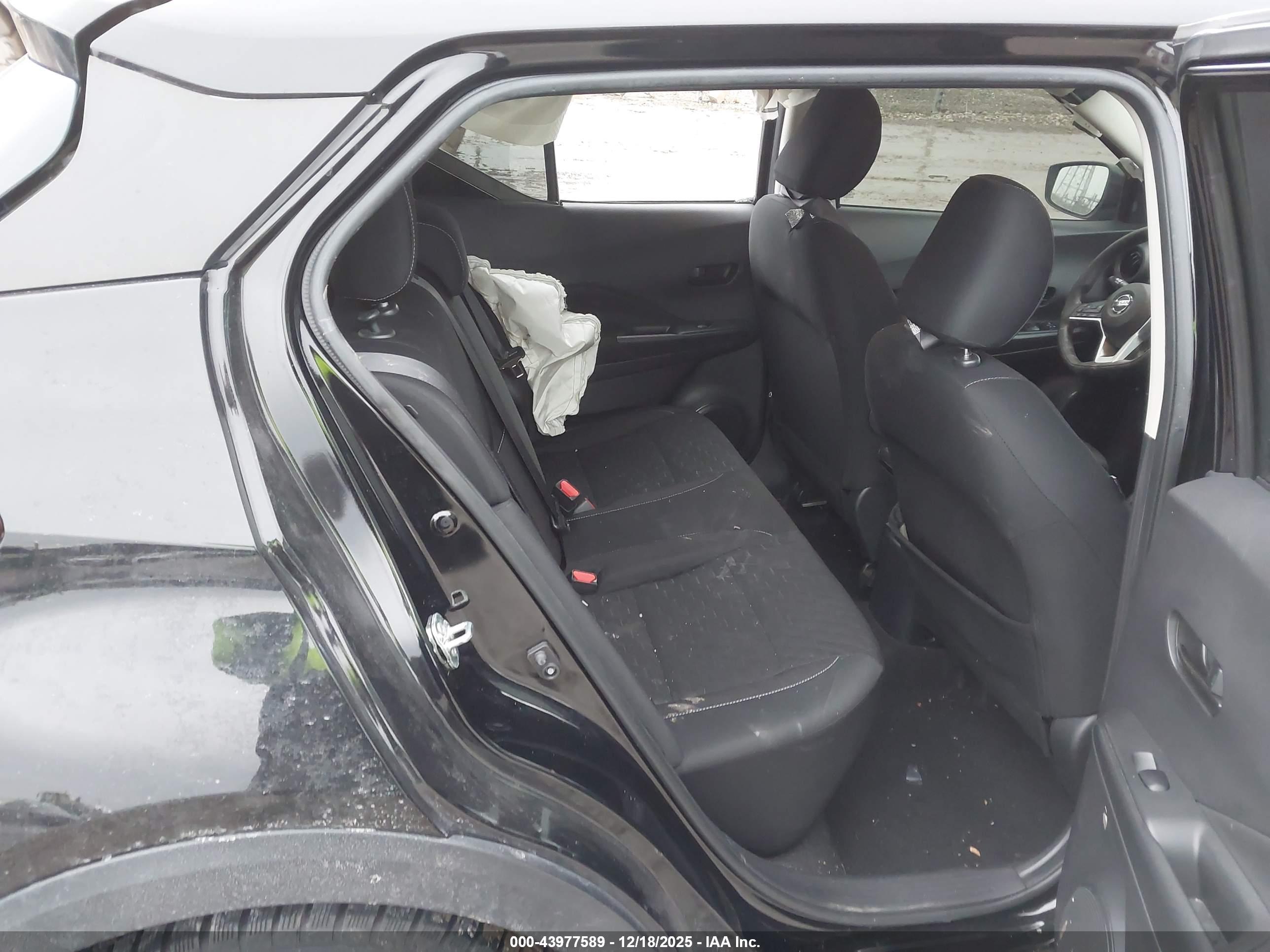 NISSAN KICKS image 8