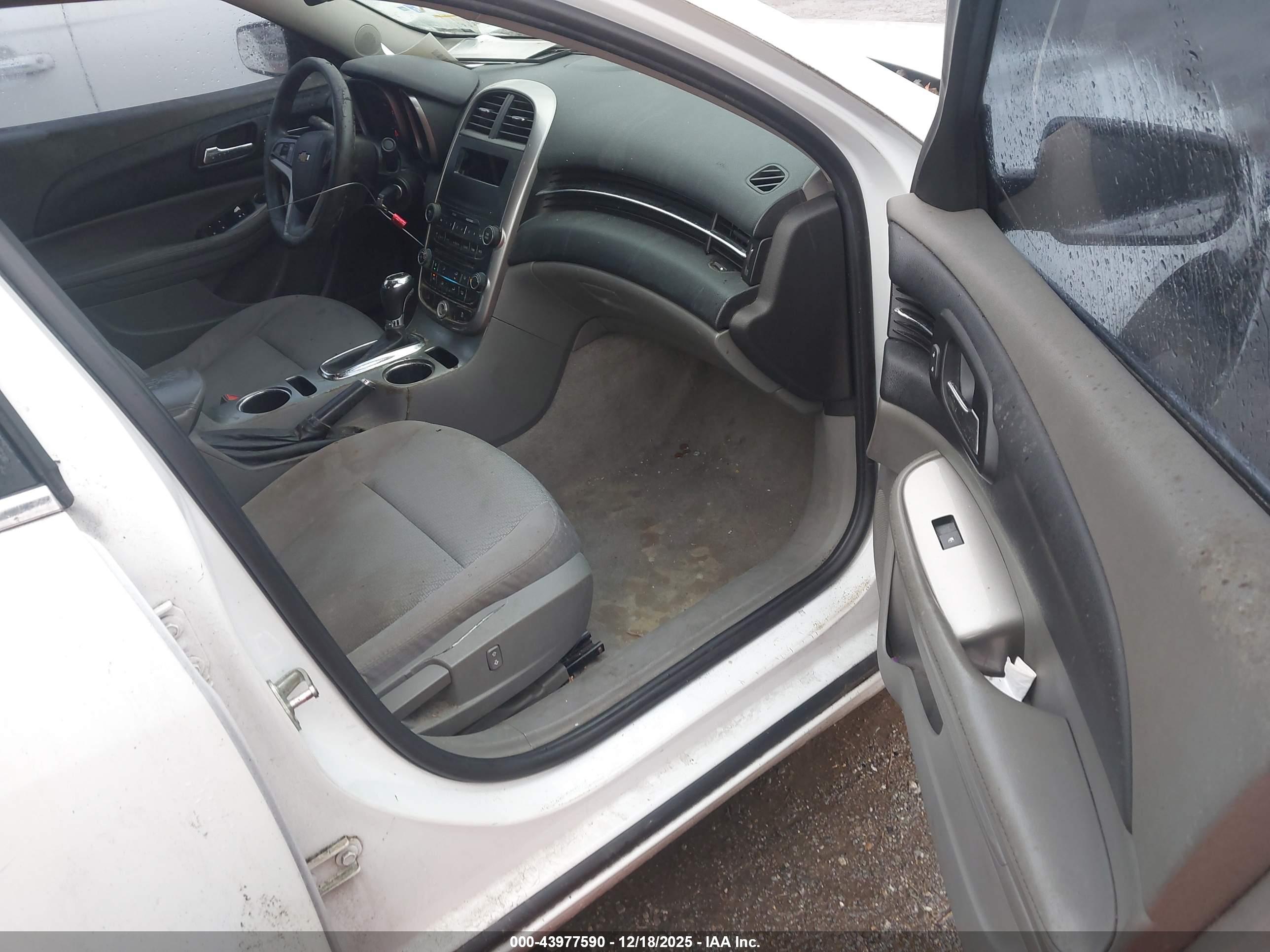 CHEVROLET MALIBU image 5