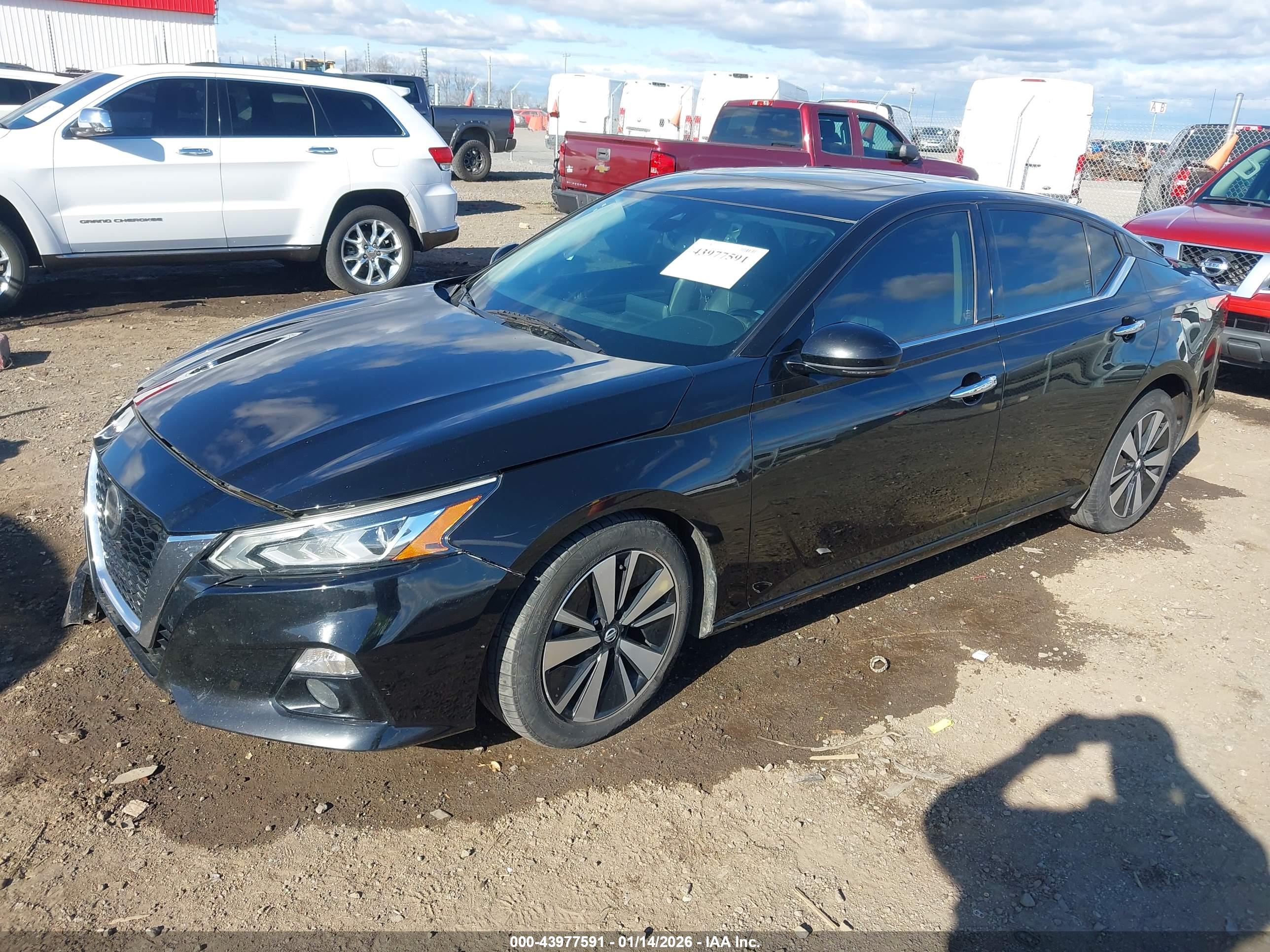 NISSAN ALTIMA image 2
