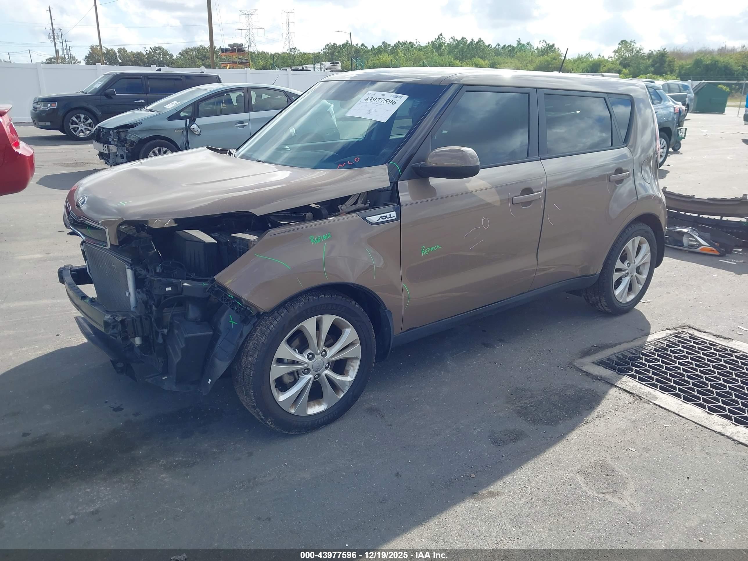 KIA SOUL image 2
