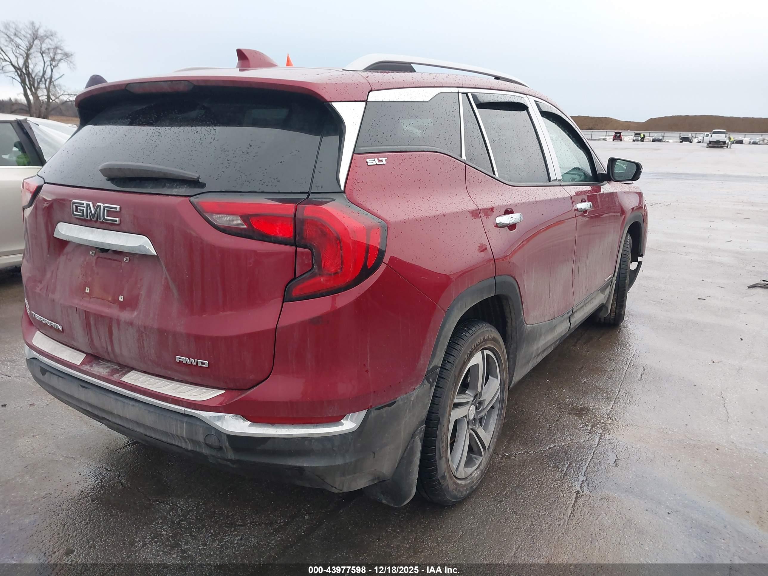 GMC TERRAIN image 4