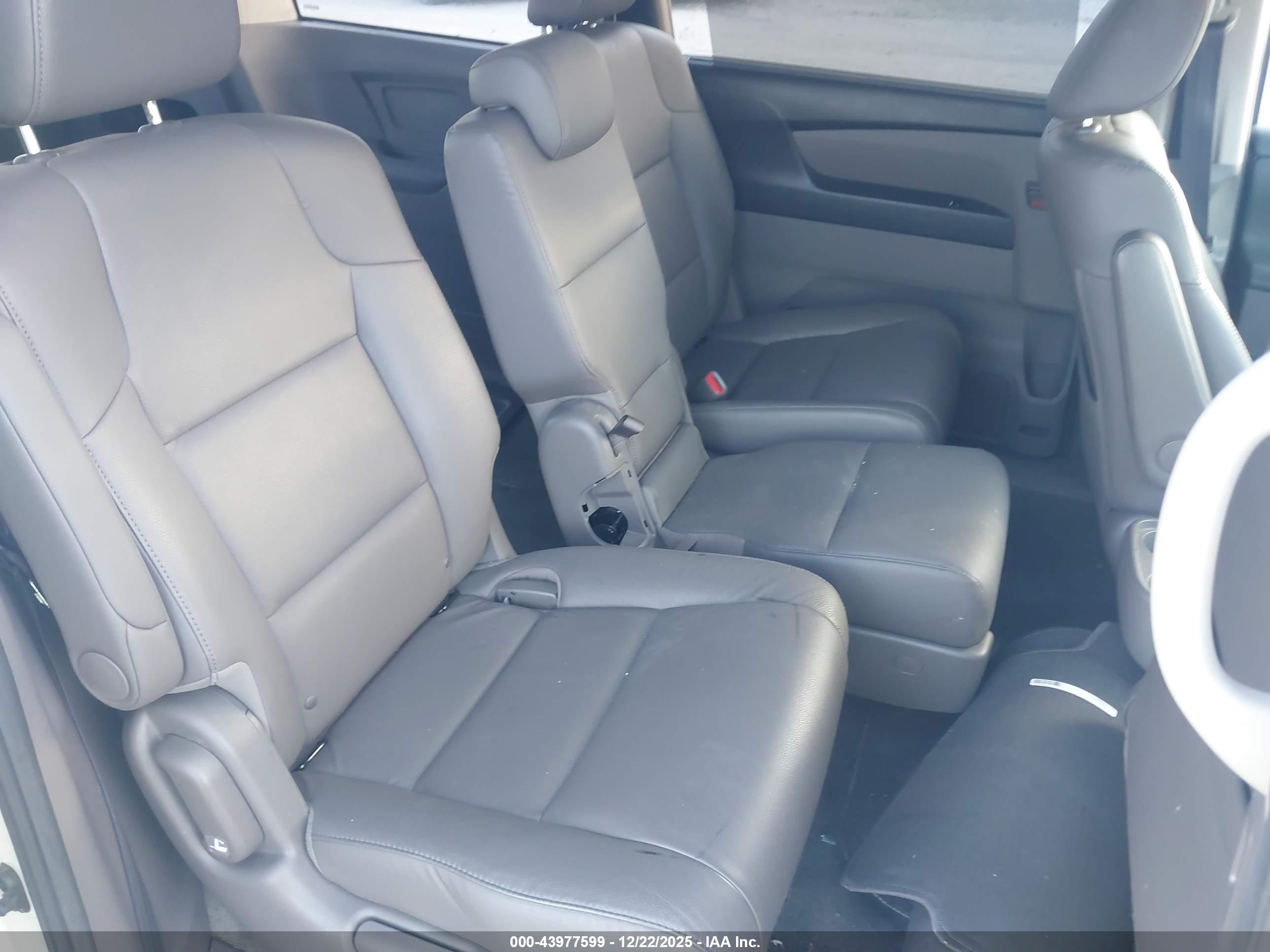 HONDA ODYSSEY image 8