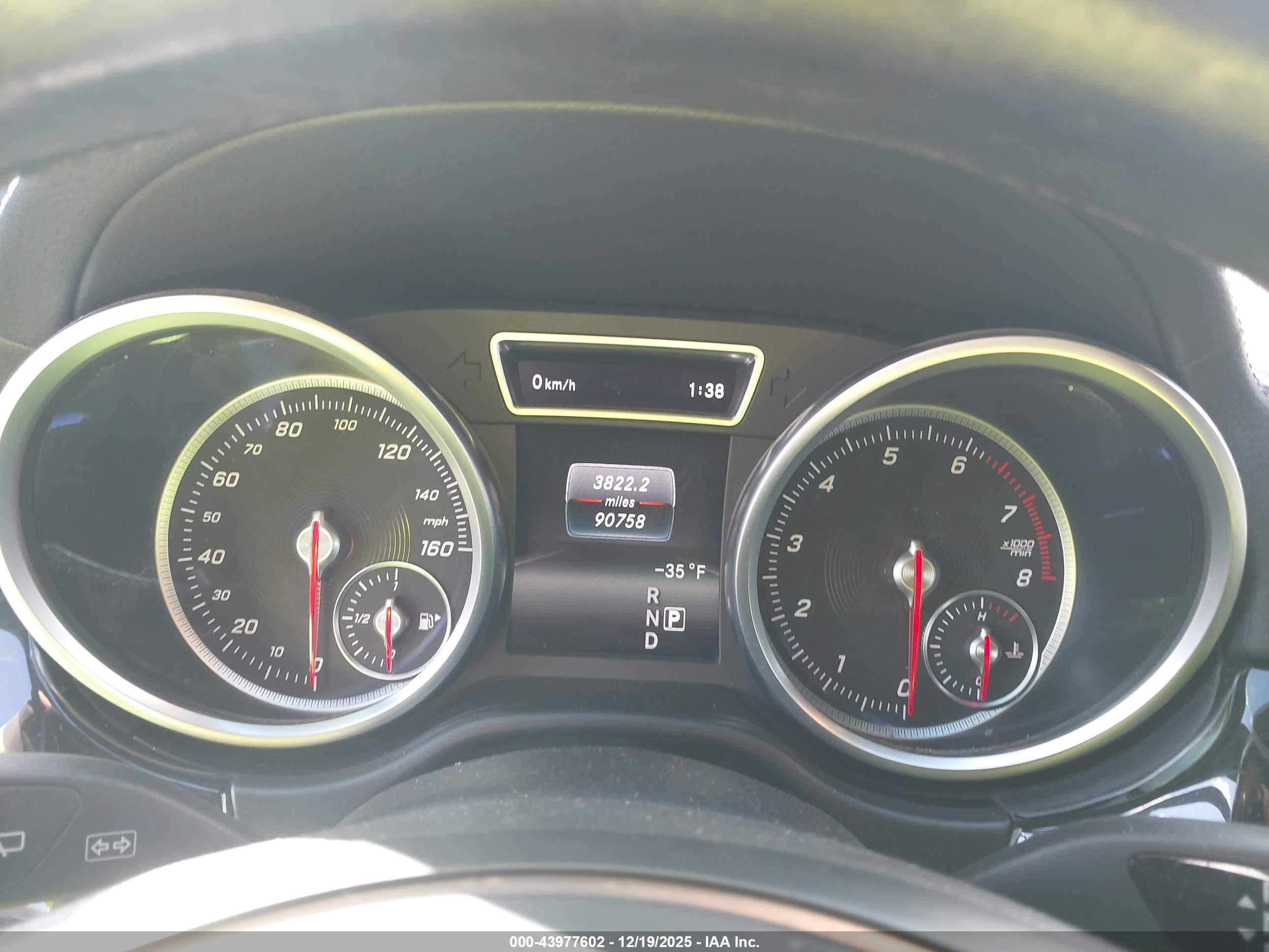 MERCEDES-BENZ GLS image 7