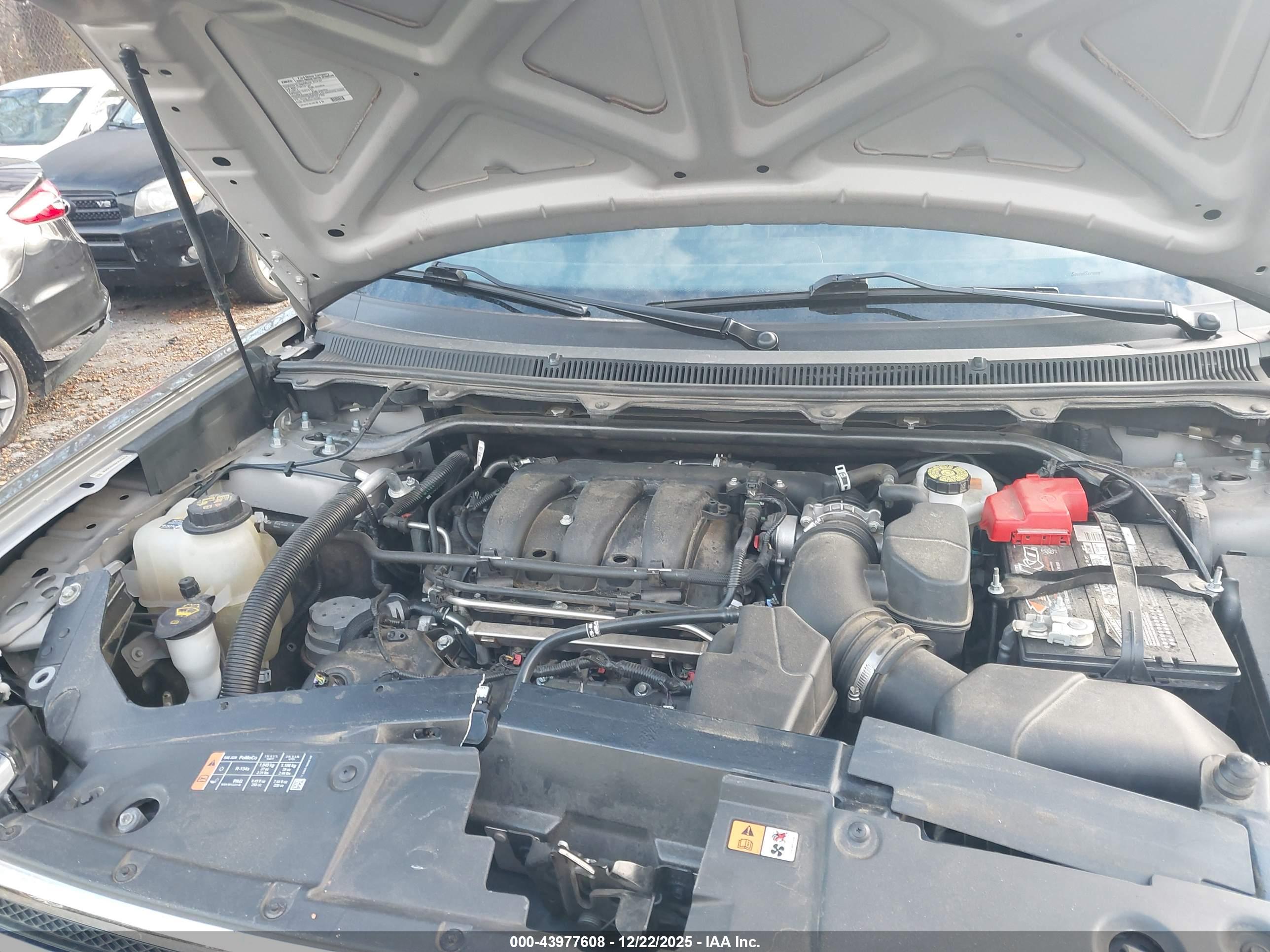 FORD FLEX image 10