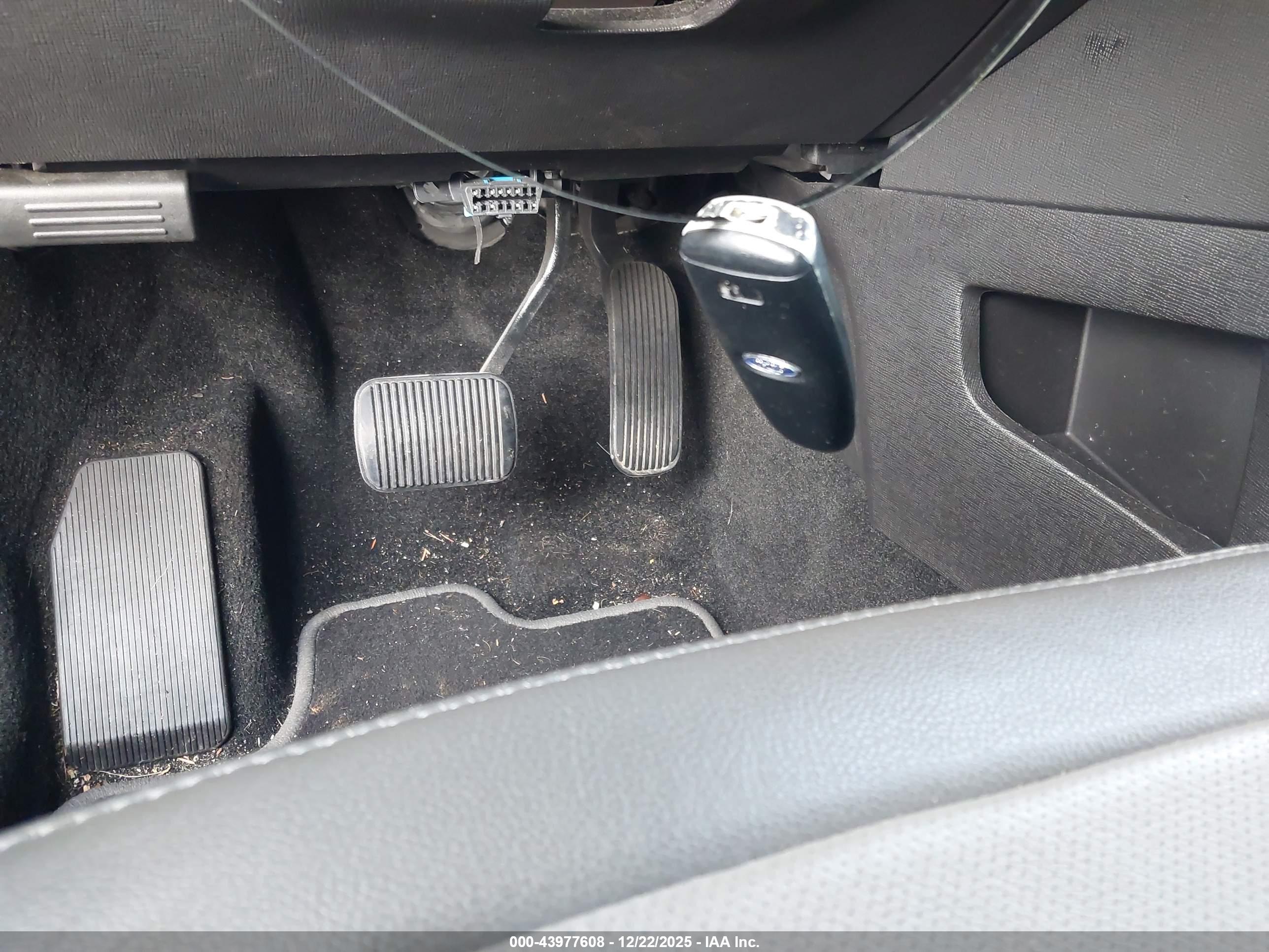 FORD FLEX image 11