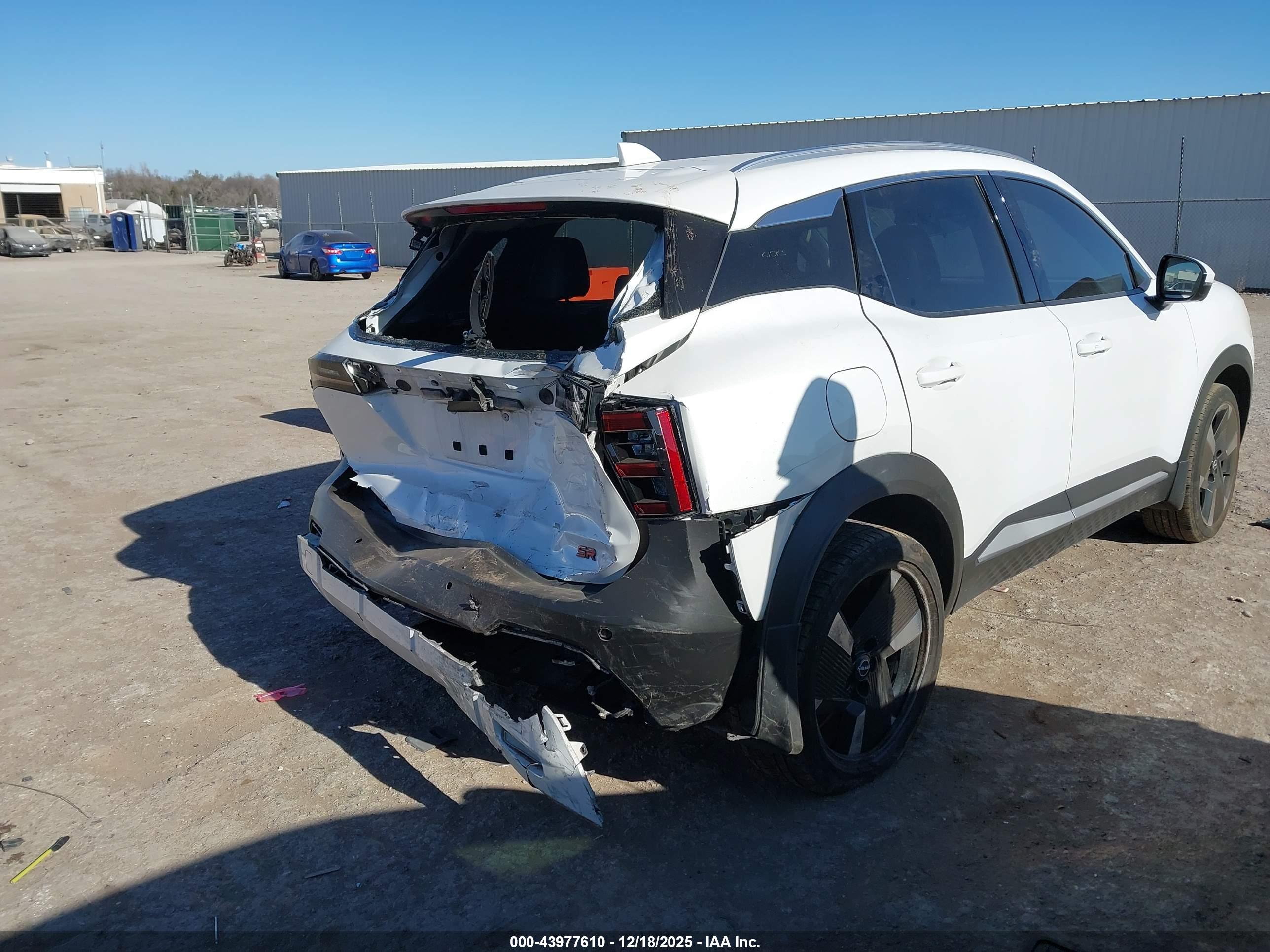 NISSAN KICKS image 4