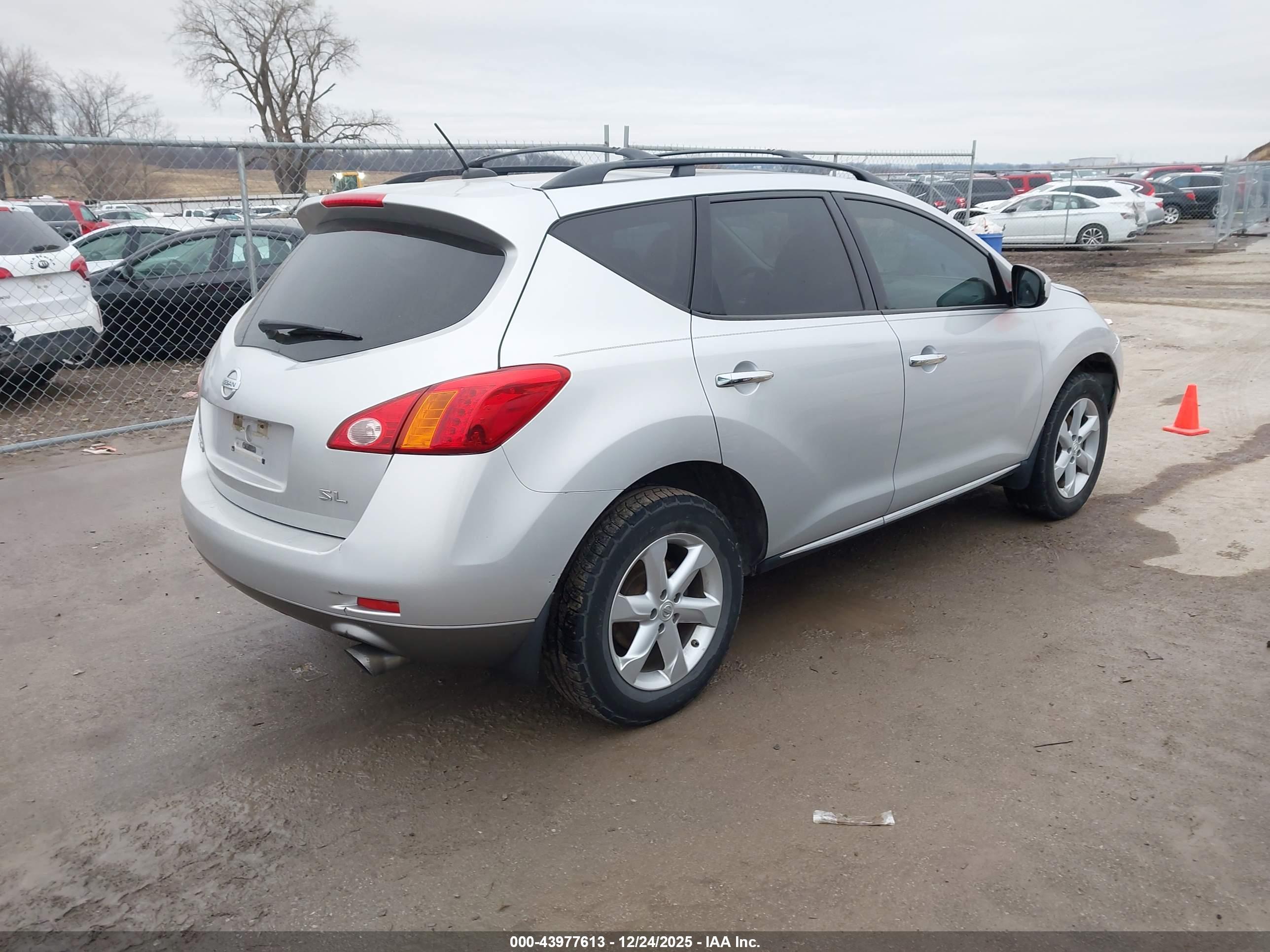 NISSAN MURANO image 4