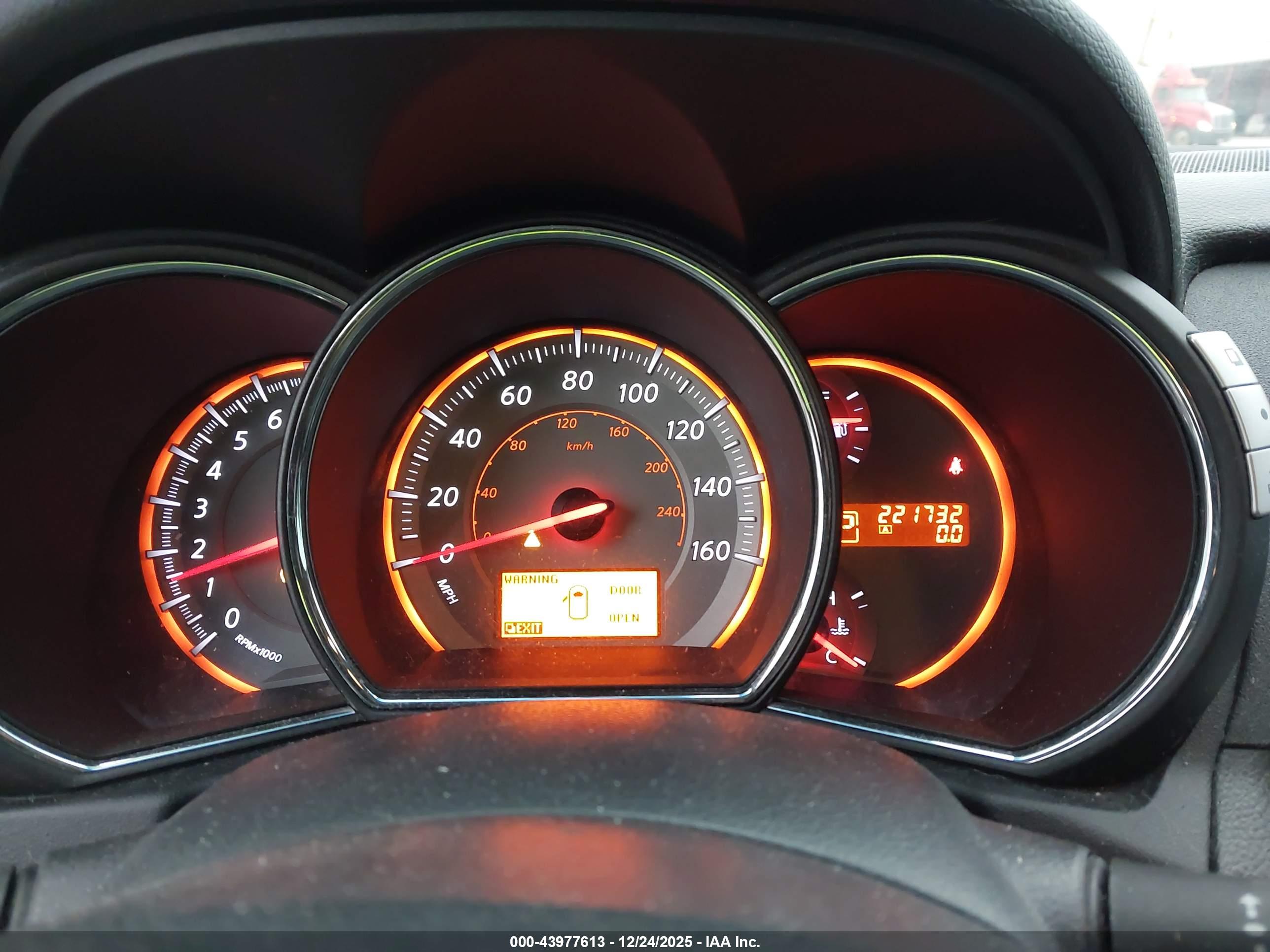 NISSAN MURANO image 7