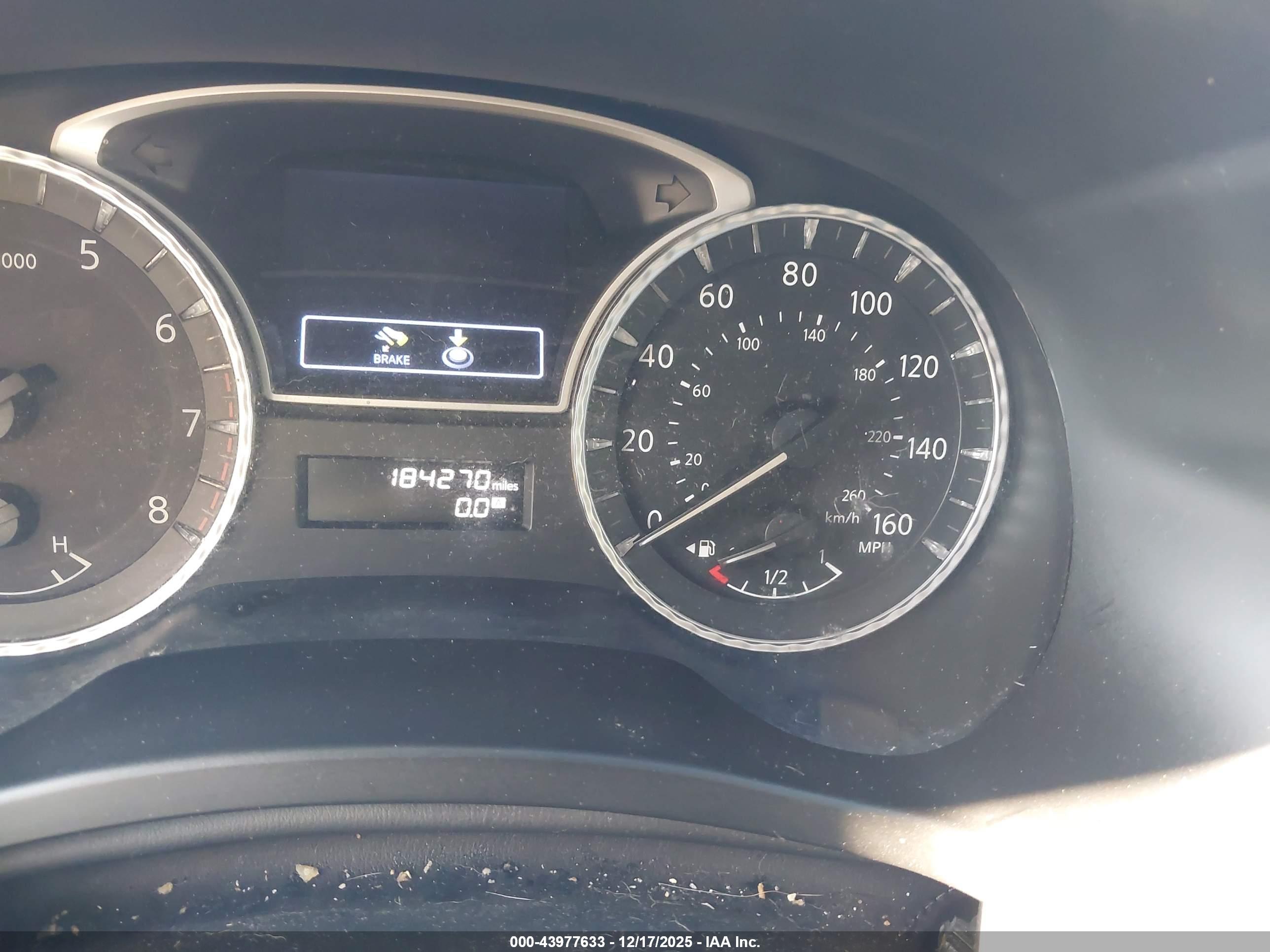 INFINITI JX35 image 7