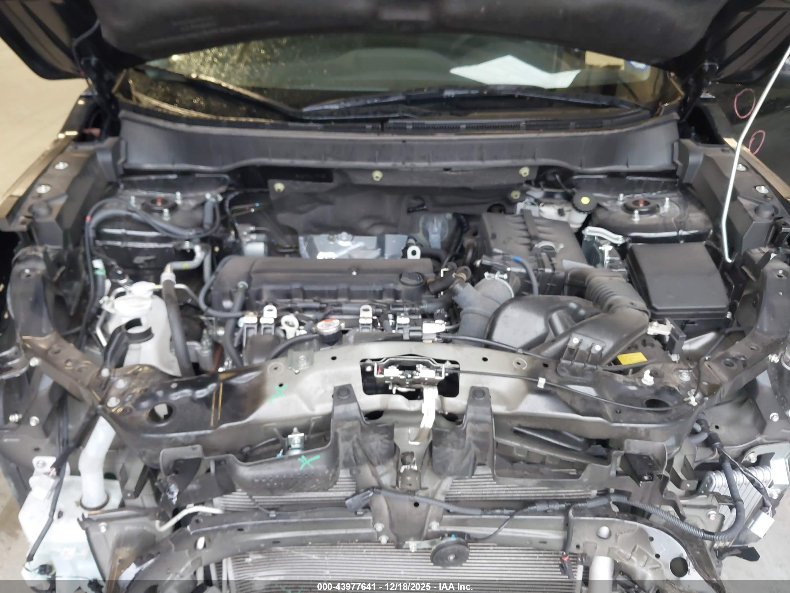 MITSUBISHI OUTLANDER image 10