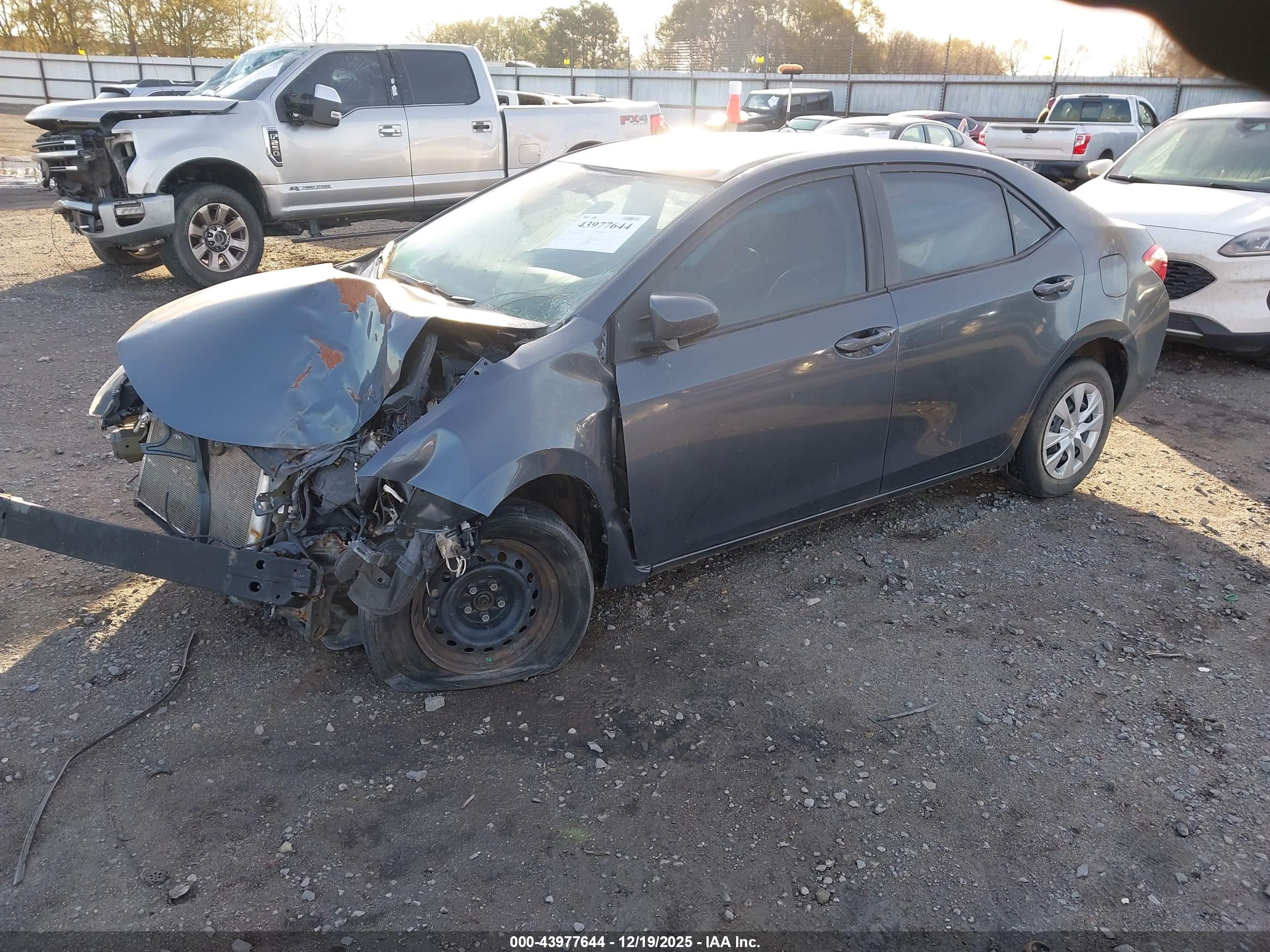 TOYOTA COROLLA image 2
