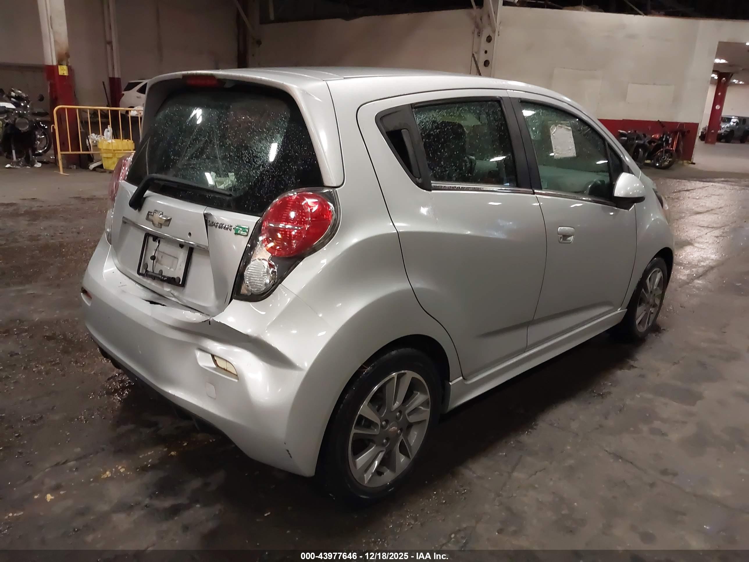 CHEVROLET SPARK image 4