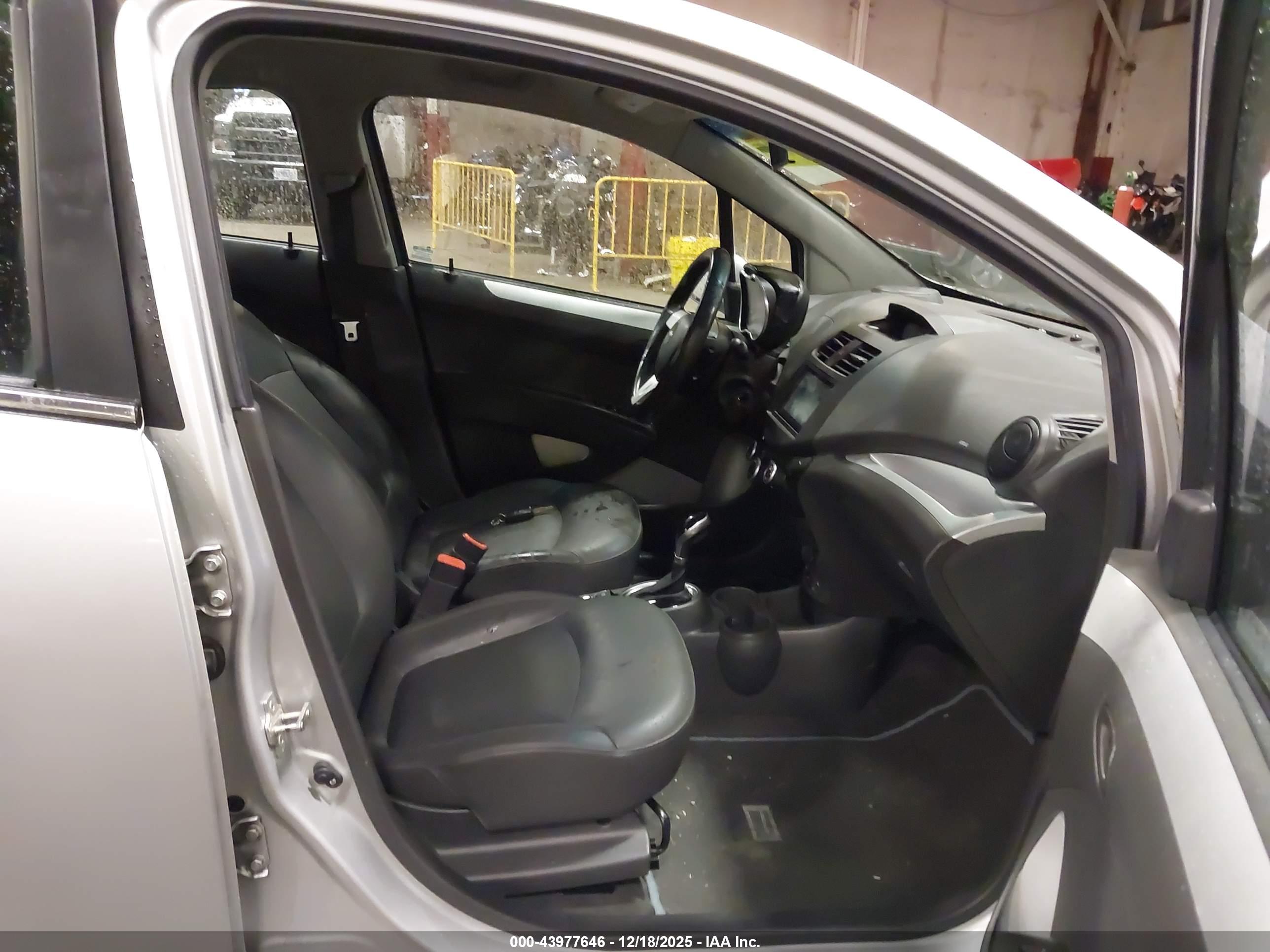 CHEVROLET SPARK image 5
