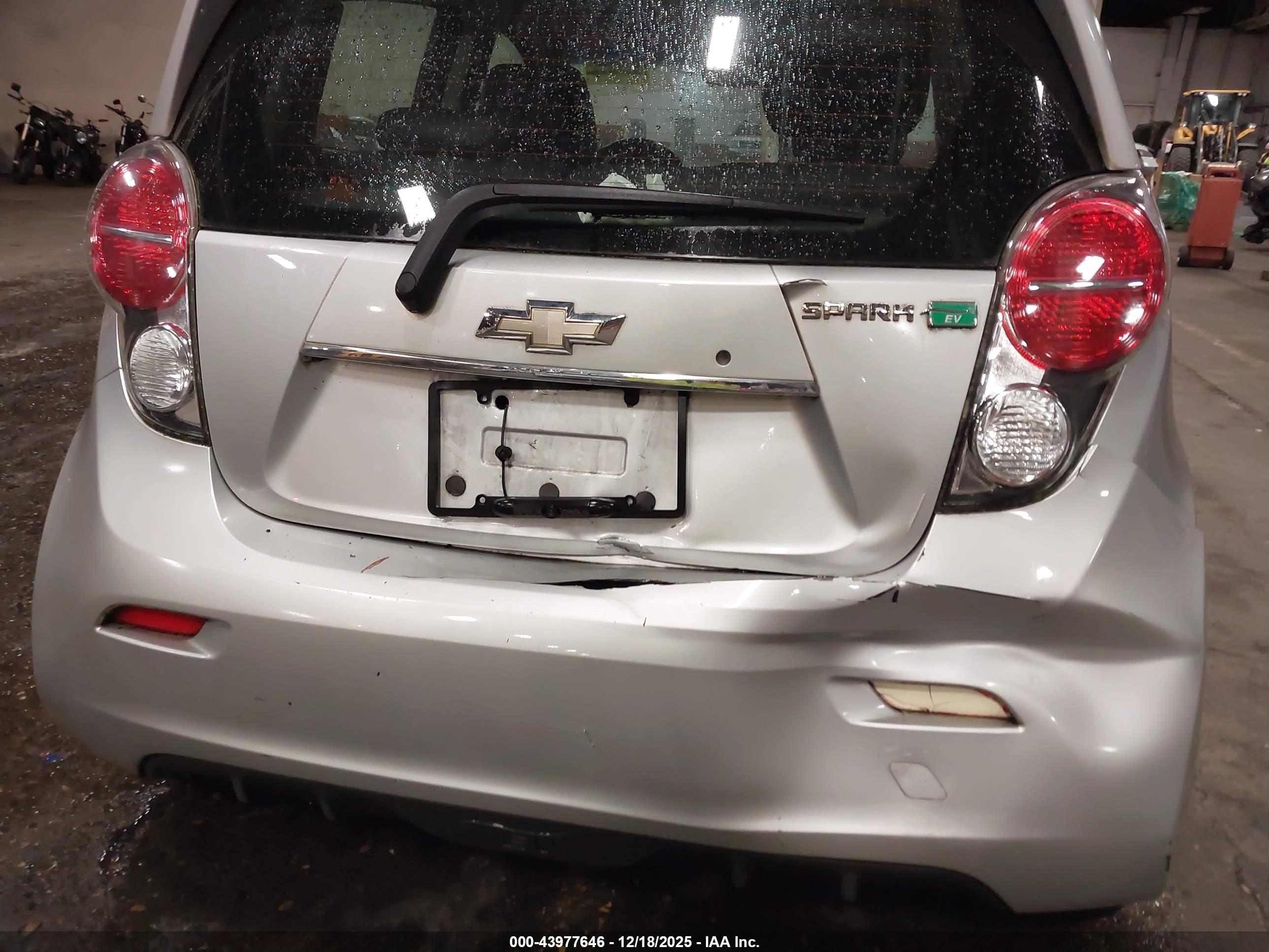 CHEVROLET SPARK image 6