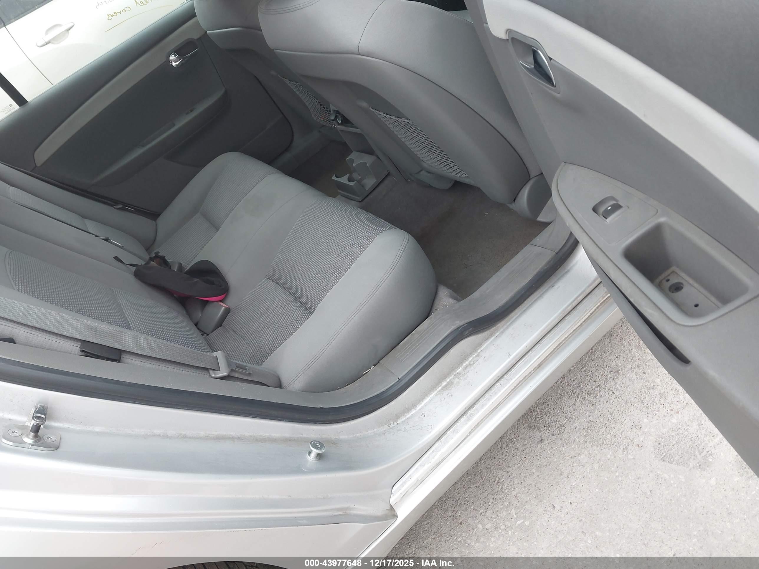 CHEVROLET MALIBU image 8