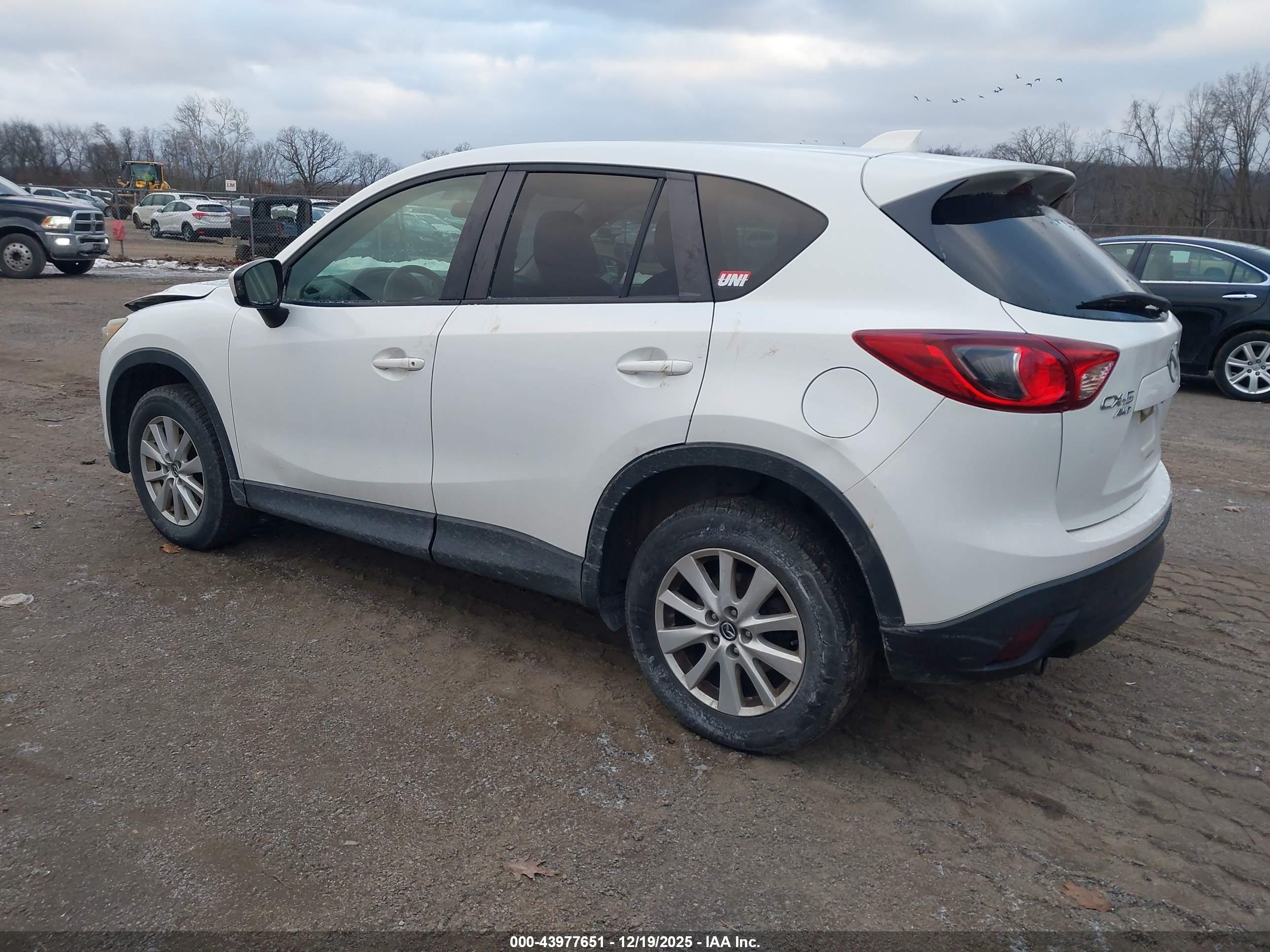 MAZDA CX-5 image 3