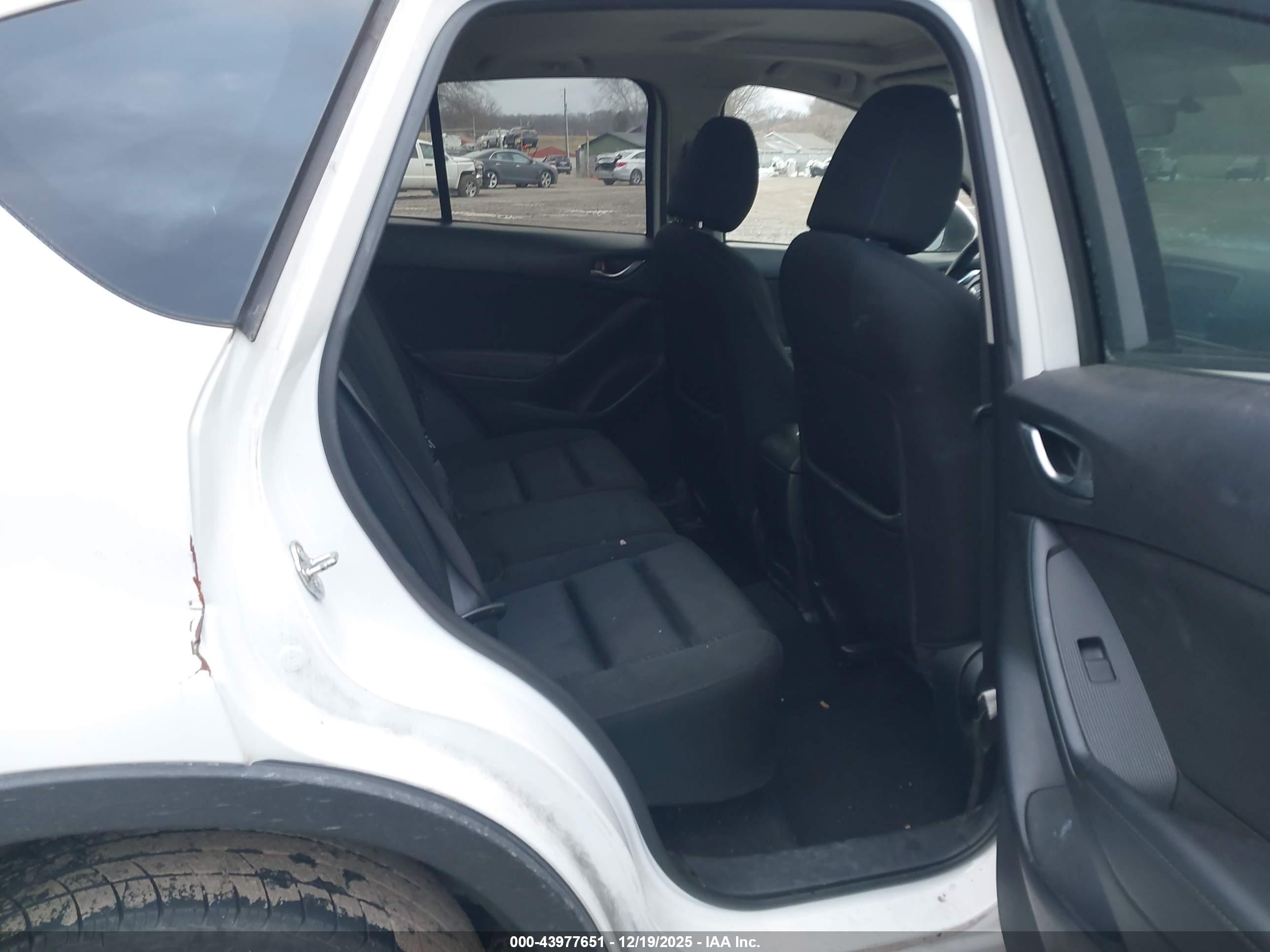 MAZDA CX-5 image 8