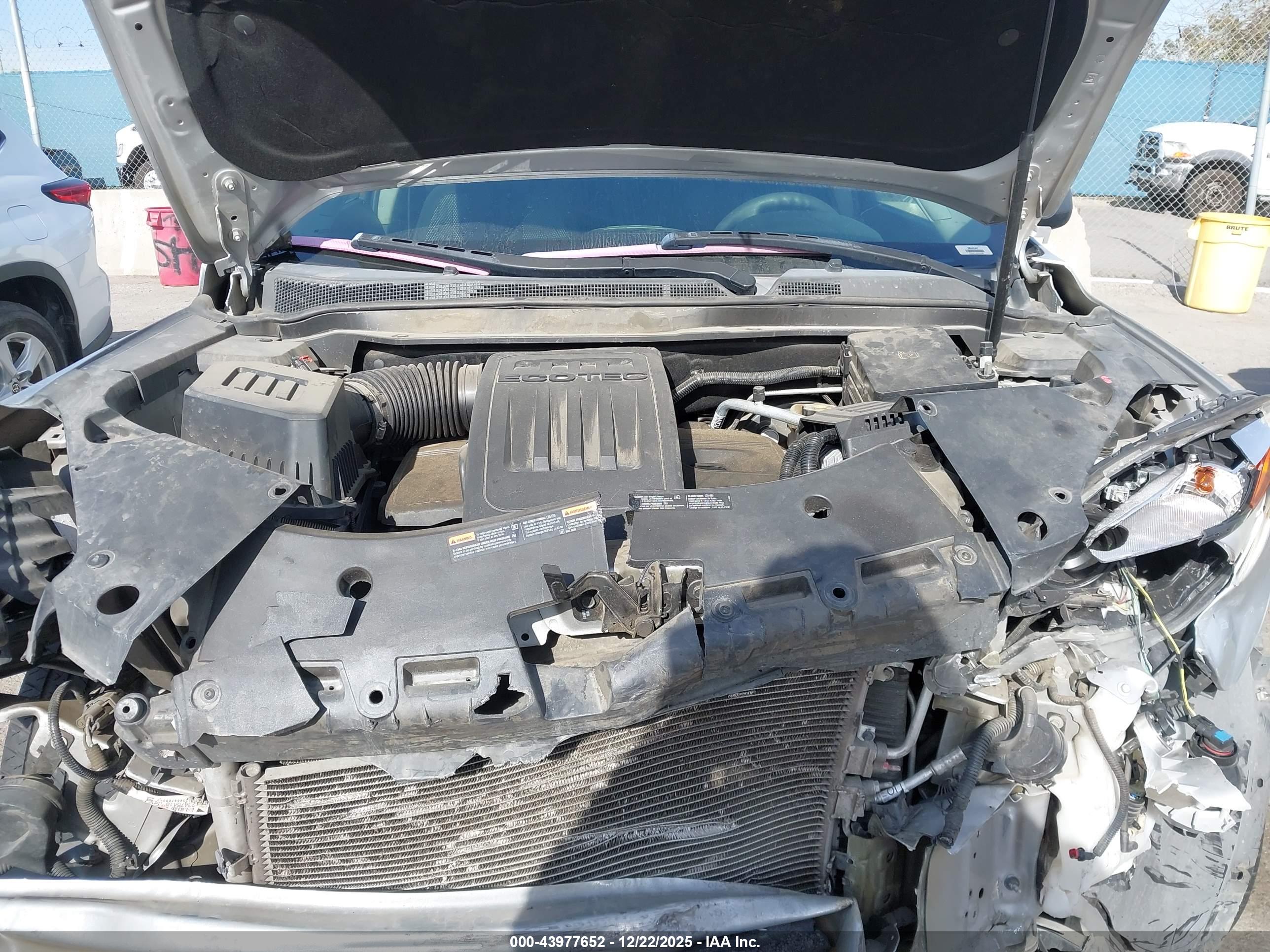 CHEVROLET EQUINOX image 10