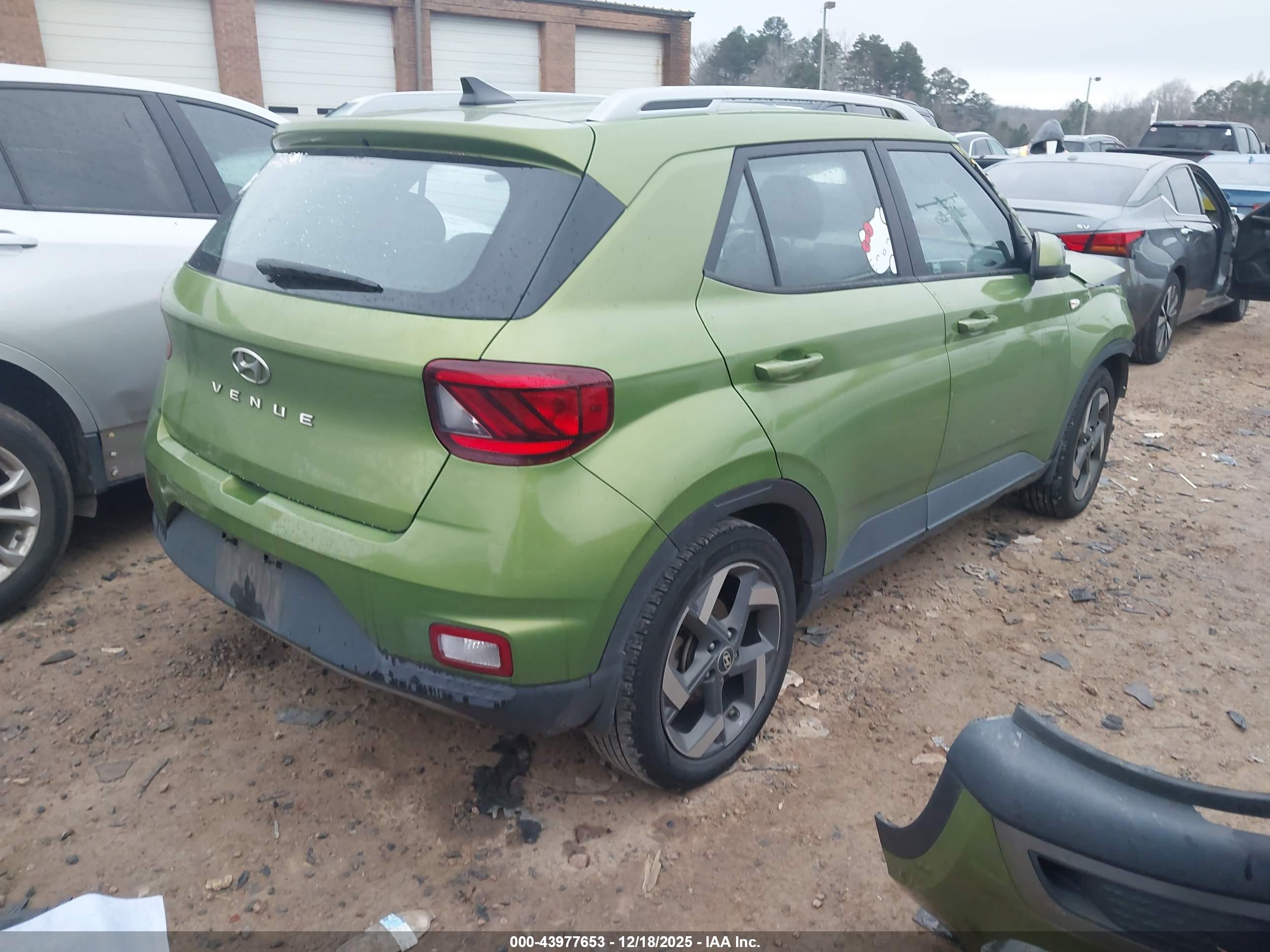 HYUNDAI VENUE image 4
