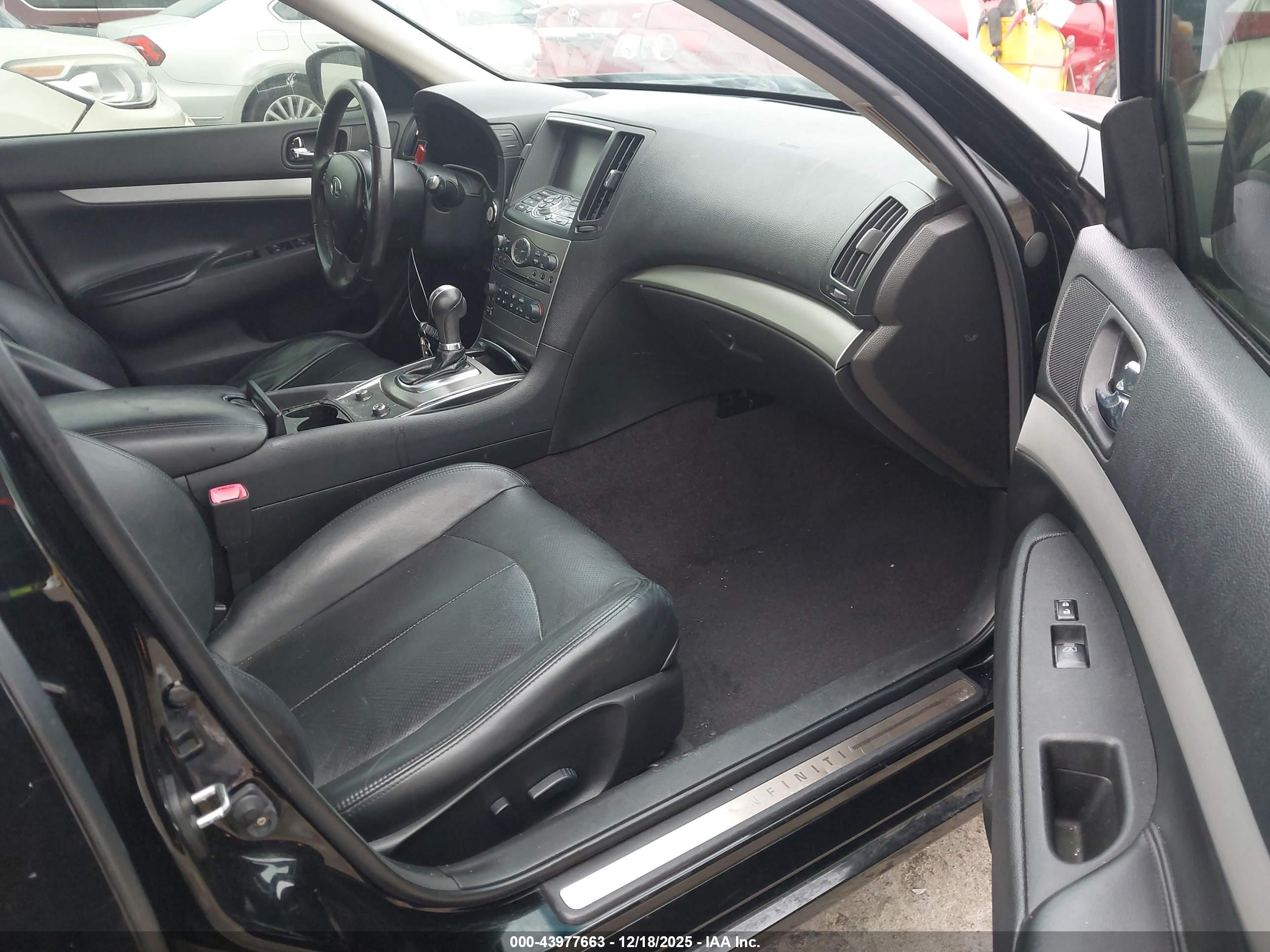 INFINITI G25 image 5