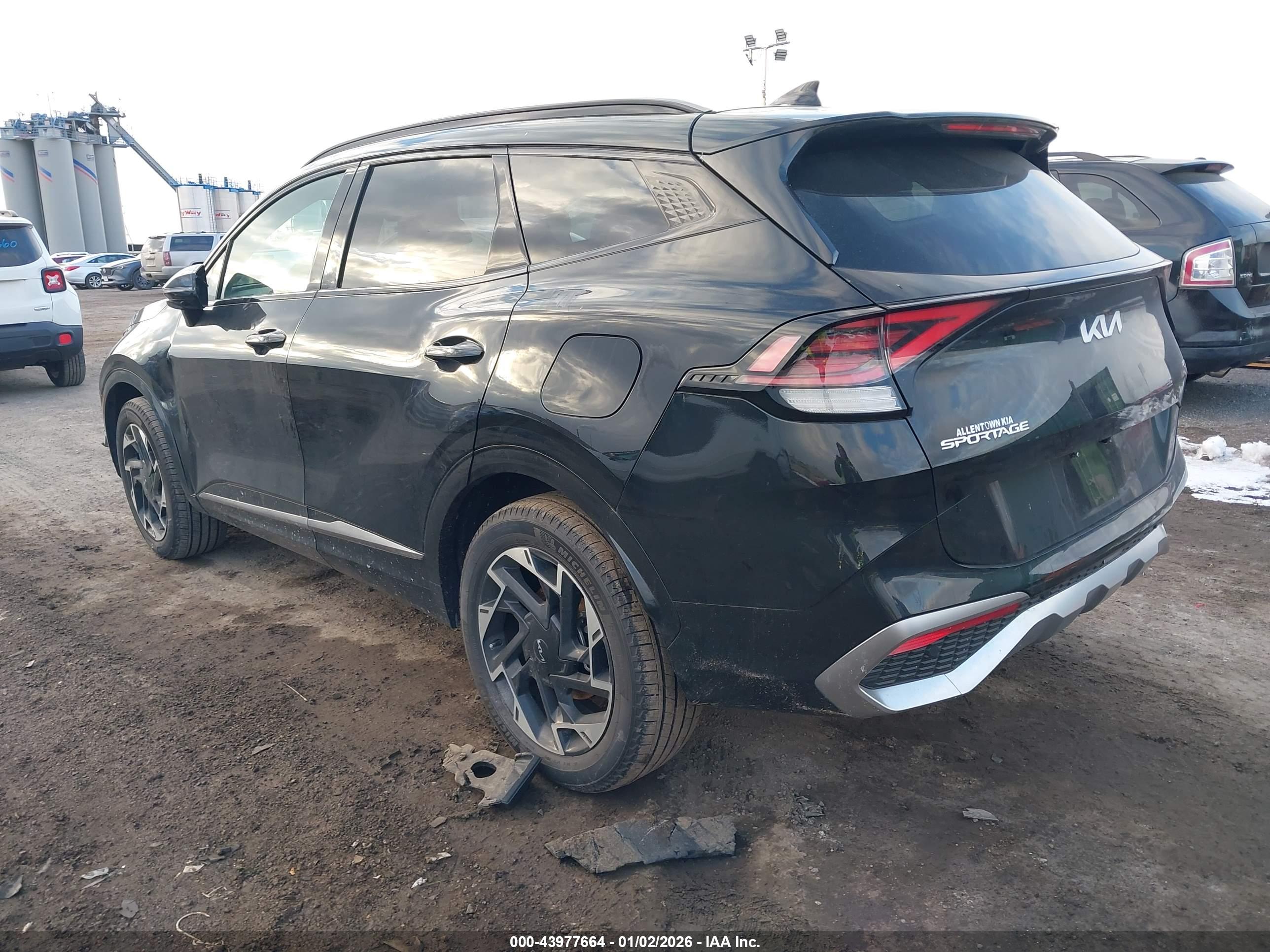 KIA SPORTAGE image 3