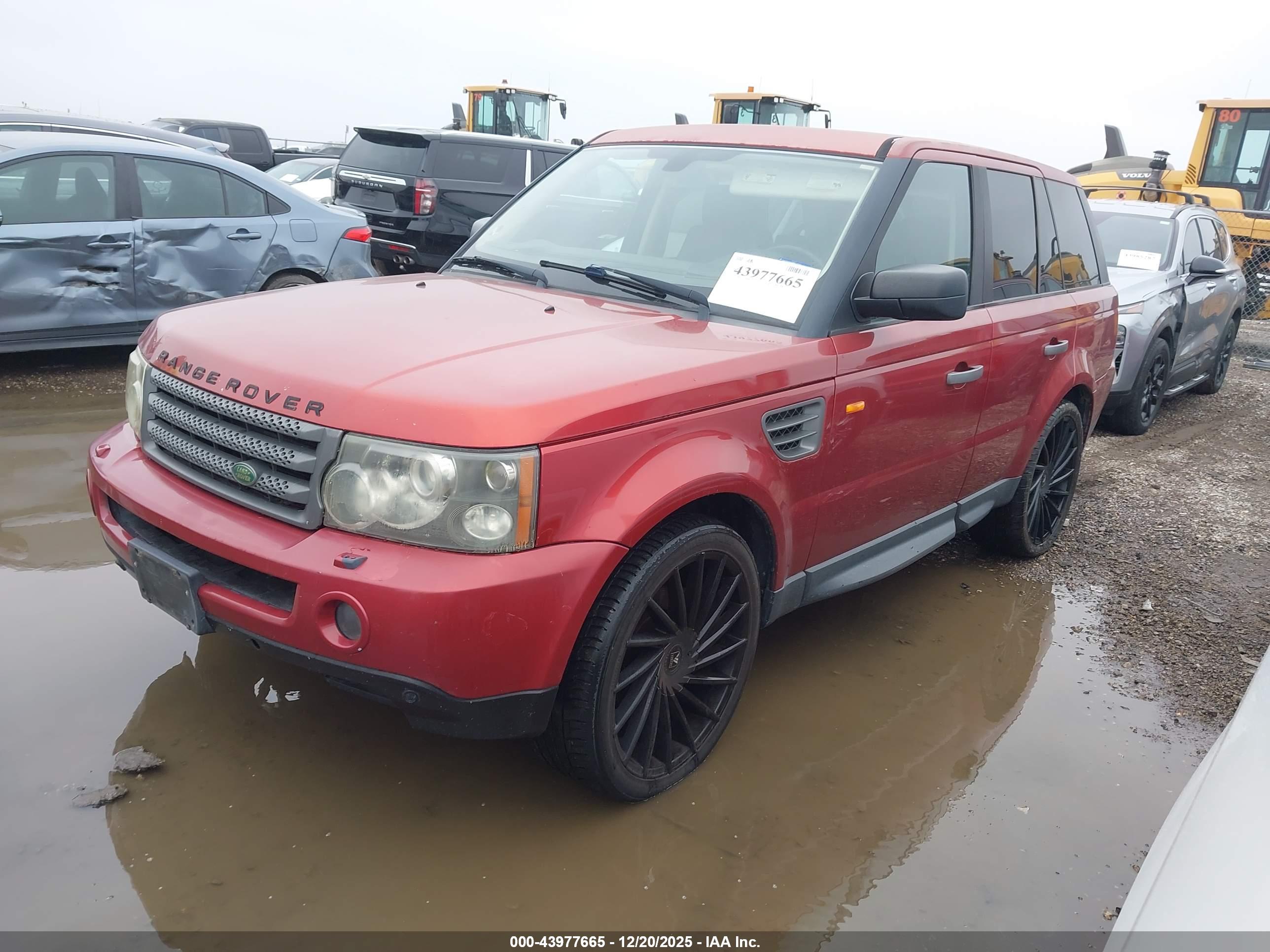 LAND ROVER image 2
