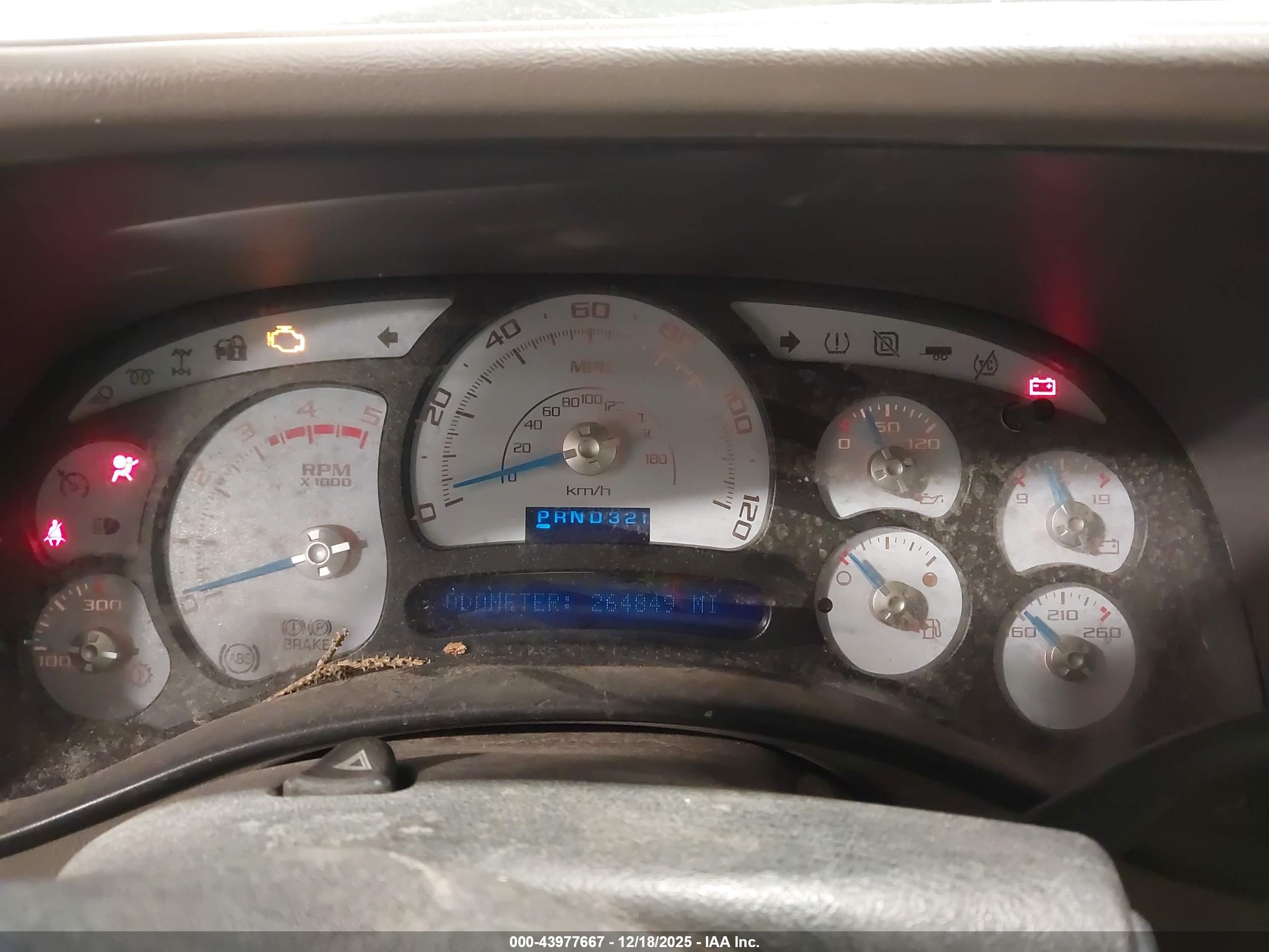 CHEVROLET SILVERADO image 7