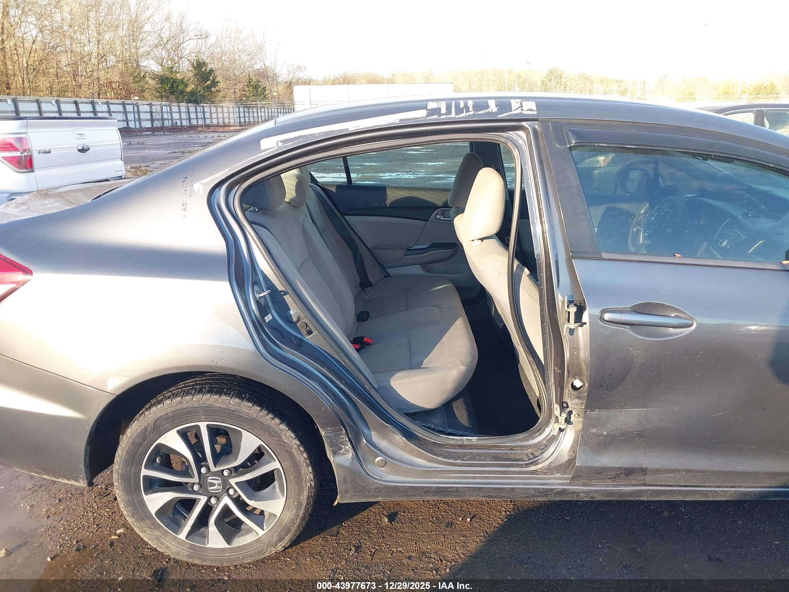HONDA CIVIC image 6