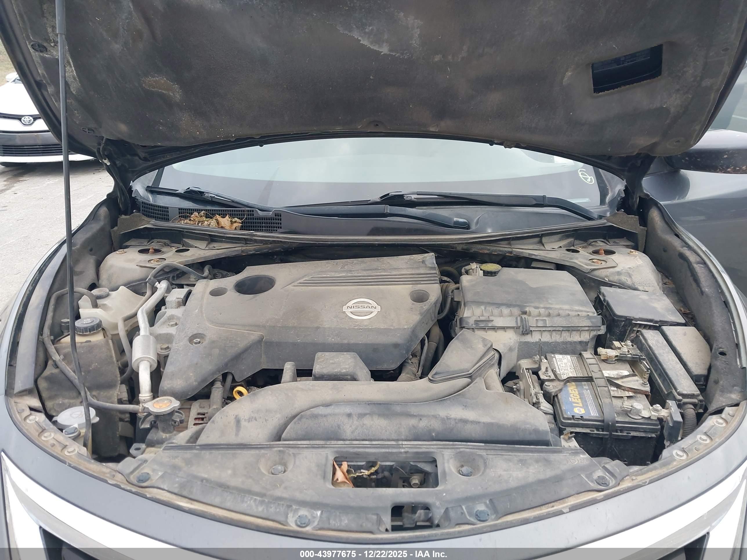 NISSAN ALTIMA image 10
