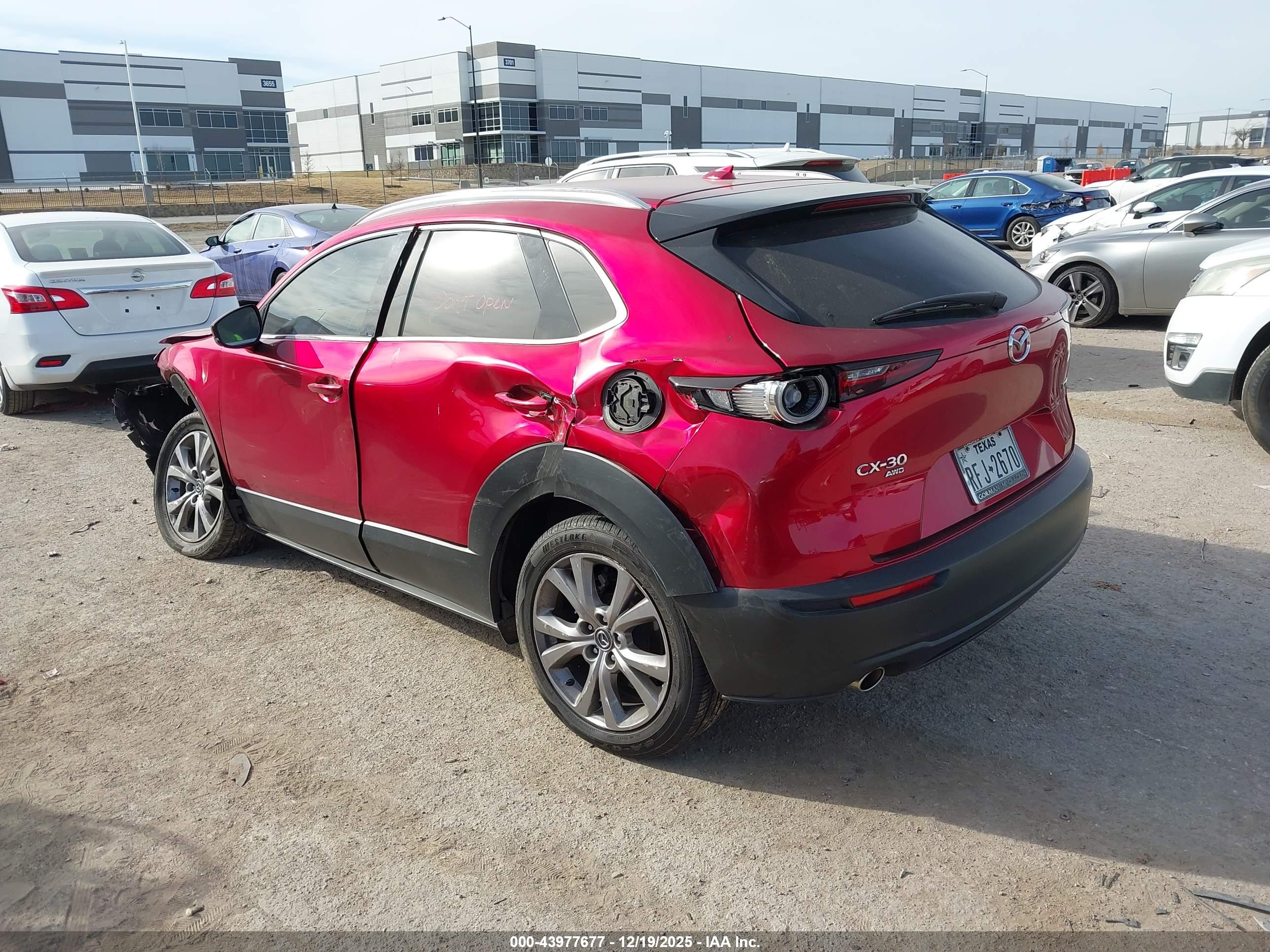MAZDA CX-30 image 3