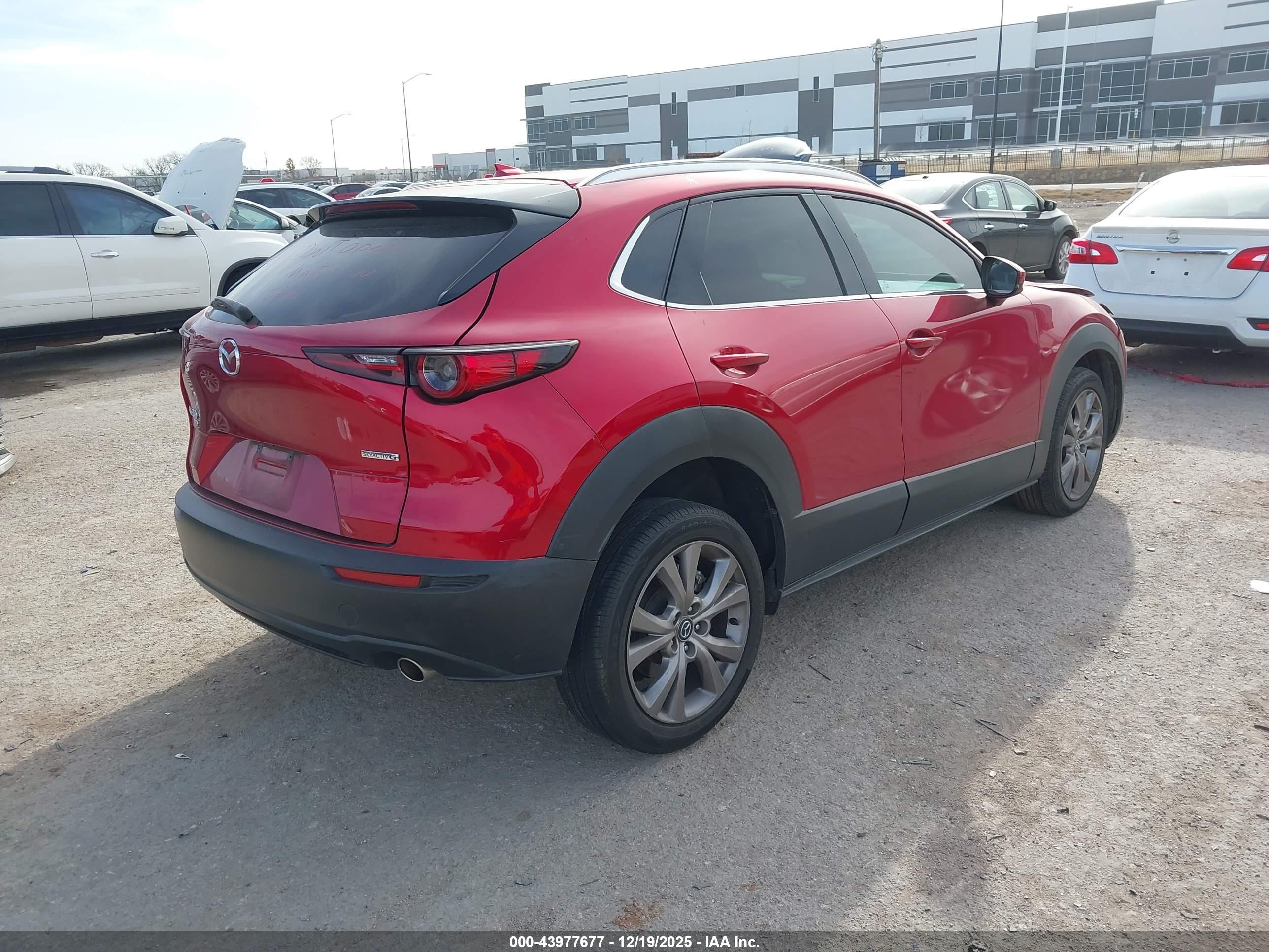 MAZDA CX-30 image 4