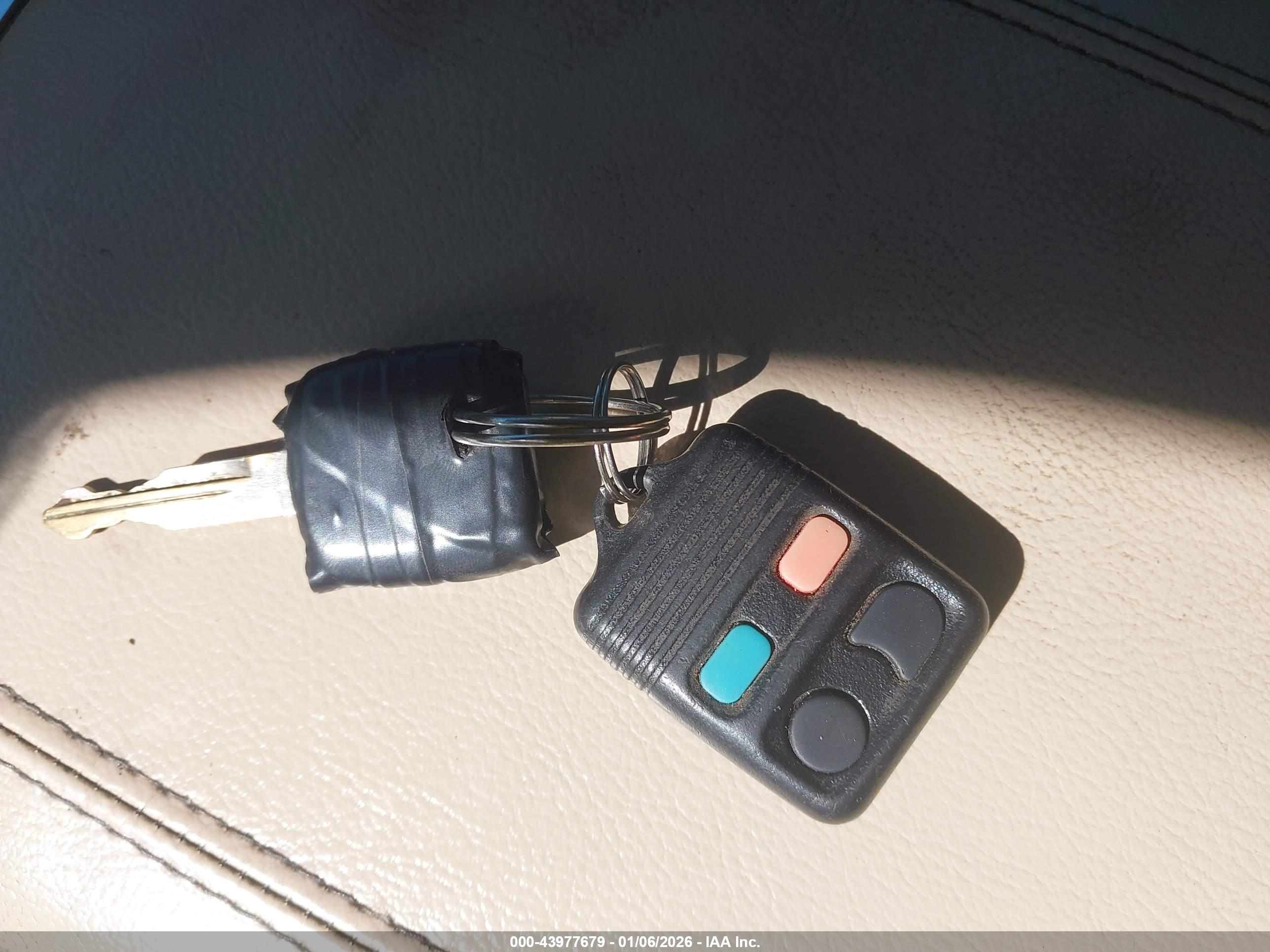 LINCOLN NAVIGATOR image 11