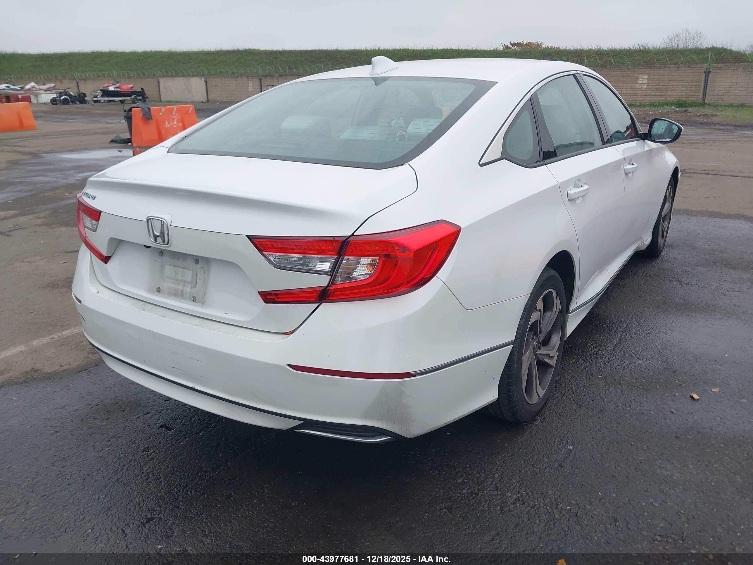 HONDA ACCORD image 4