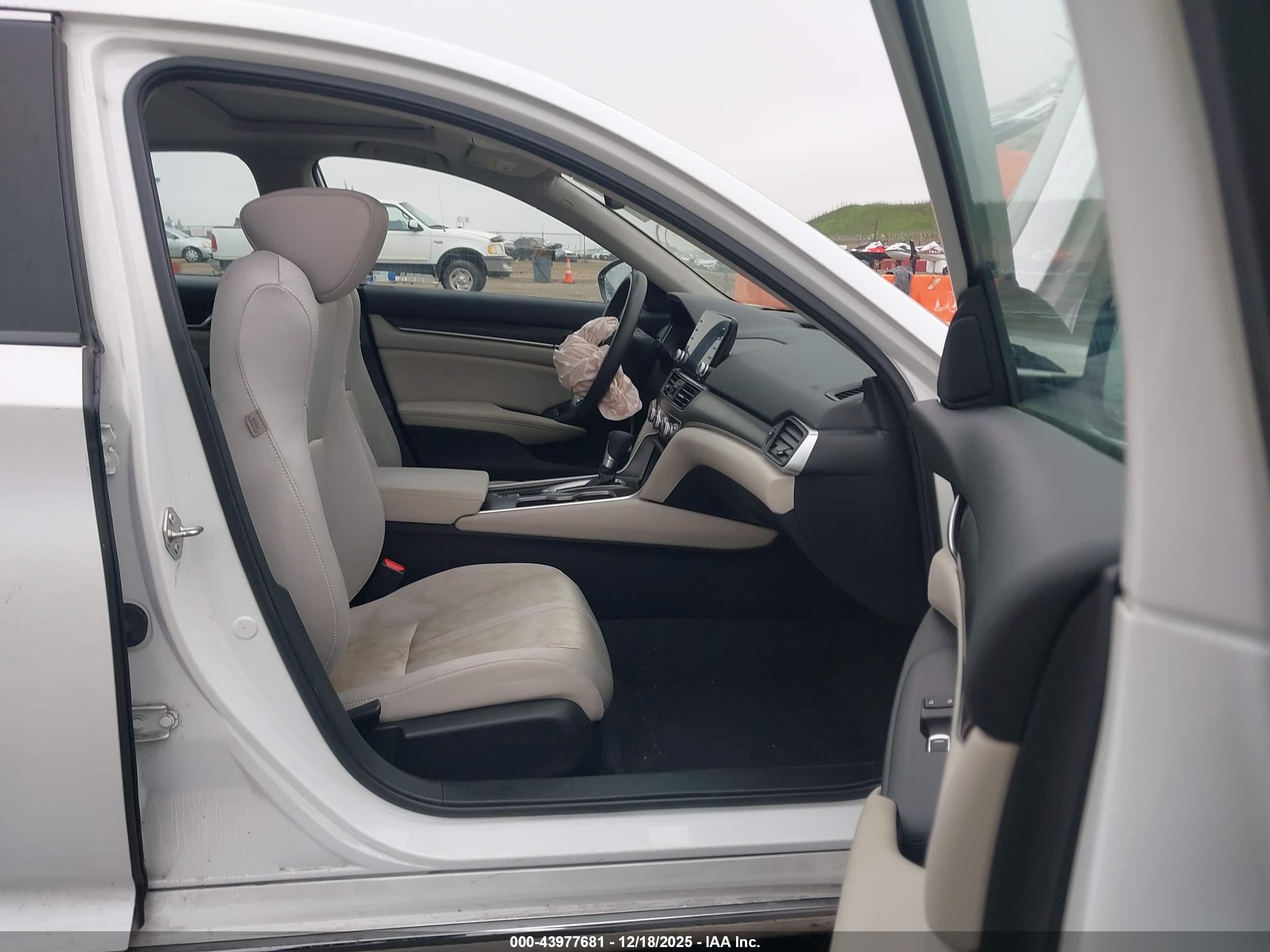 HONDA ACCORD image 5