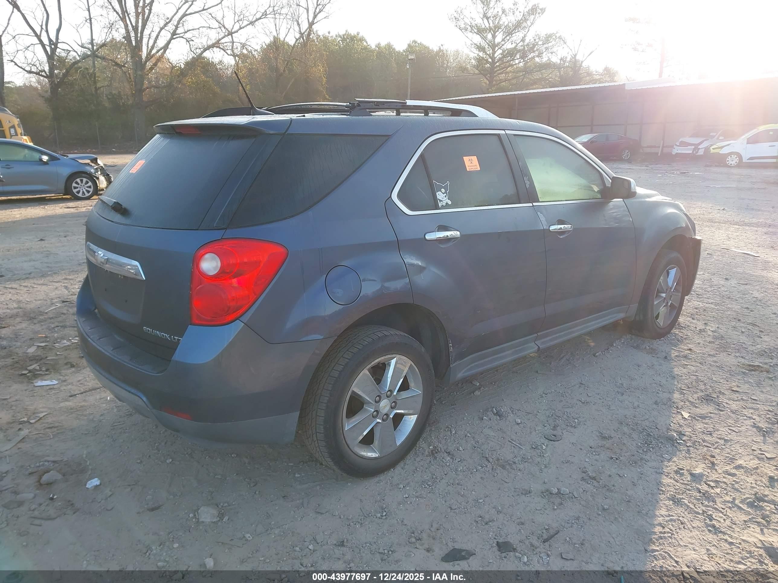 CHEVROLET EQUINOX image 4