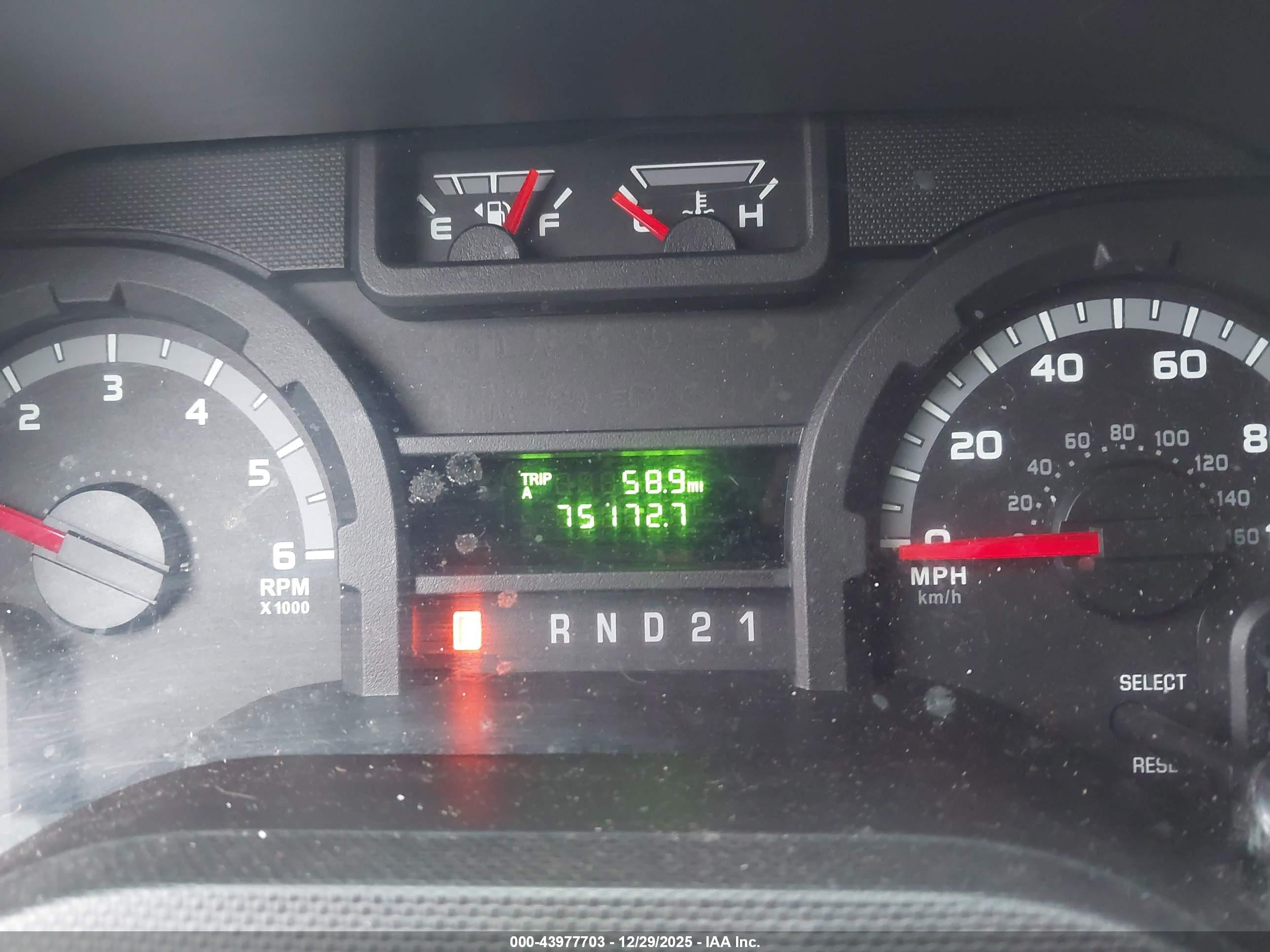 FORD E-150 image 7