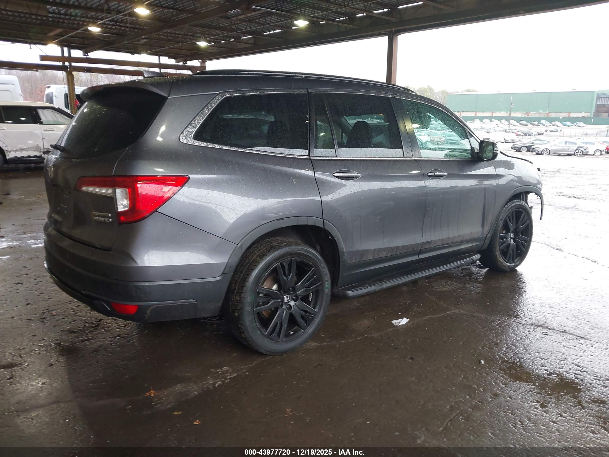 HONDA PILOT image 4